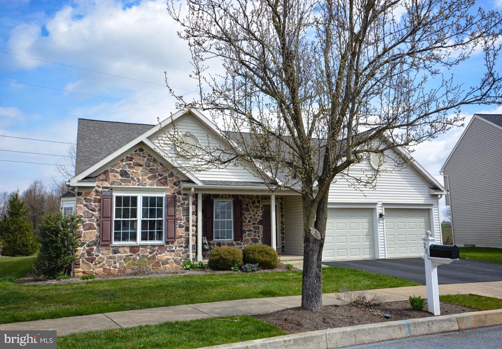 Photo of 280 Cambridge Lane, Lititz, PA 17543 (MLS # PALA2048402)