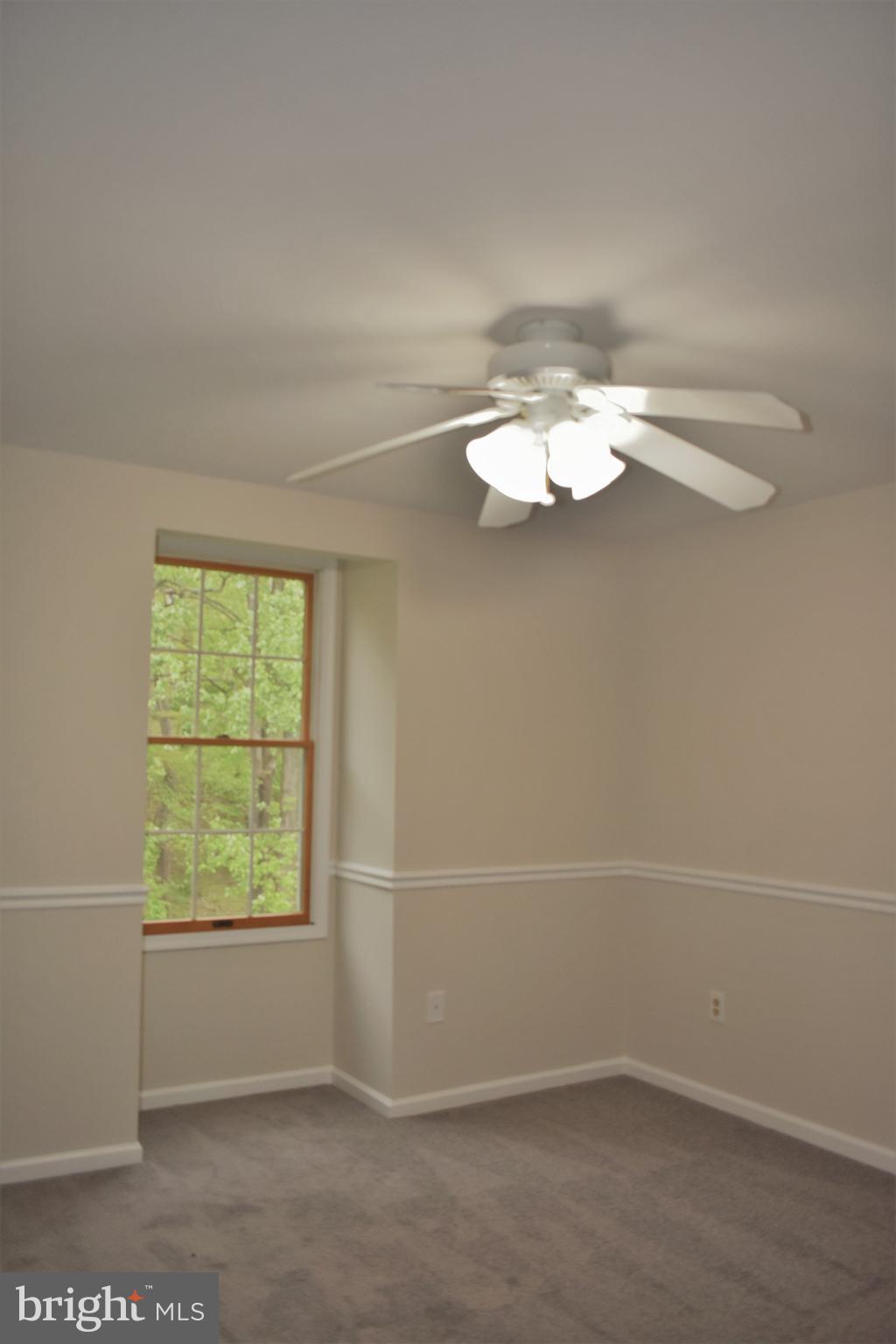 KINGS VALLEY MANOR - Residential Lease