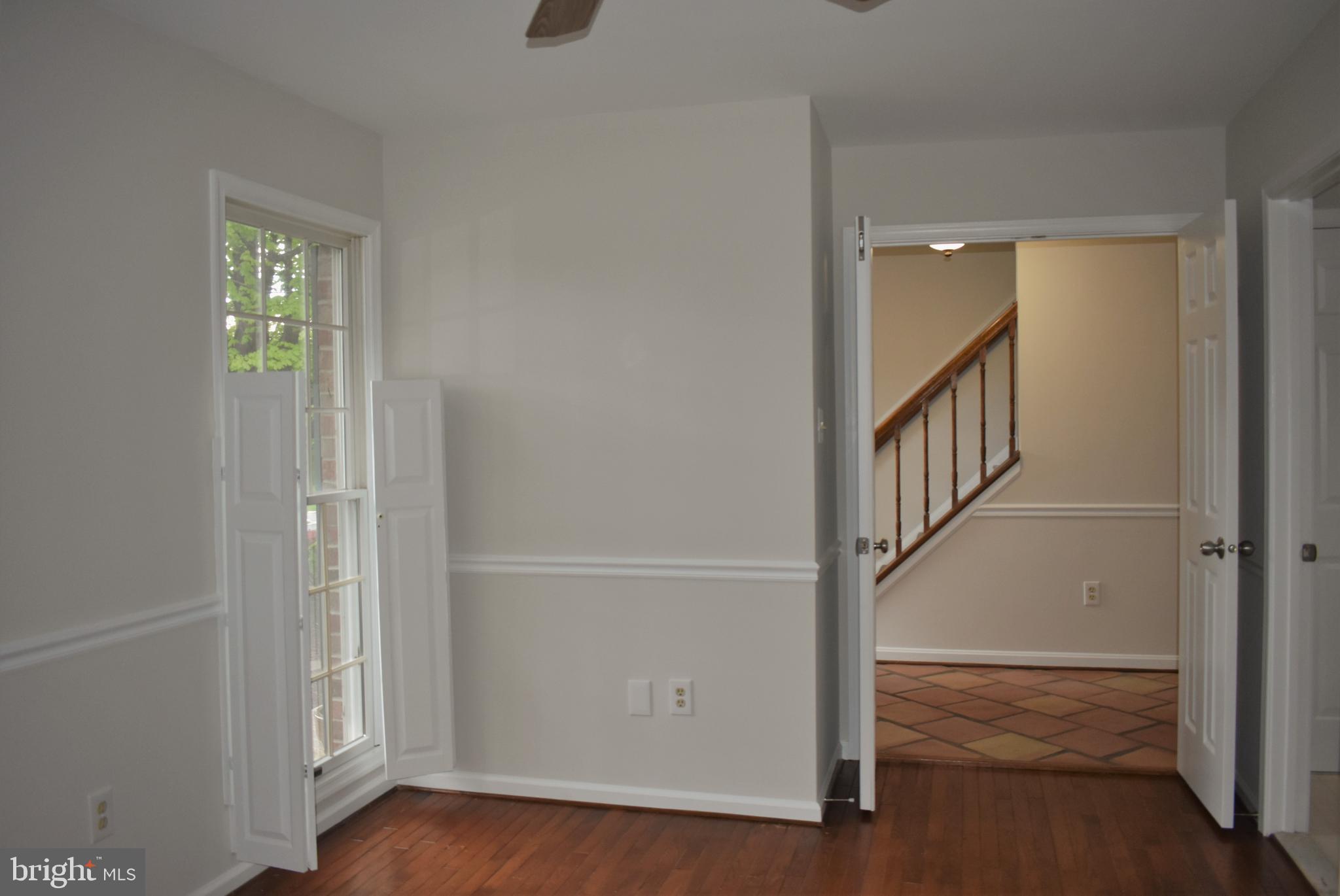 KINGS VALLEY MANOR - Residential Lease