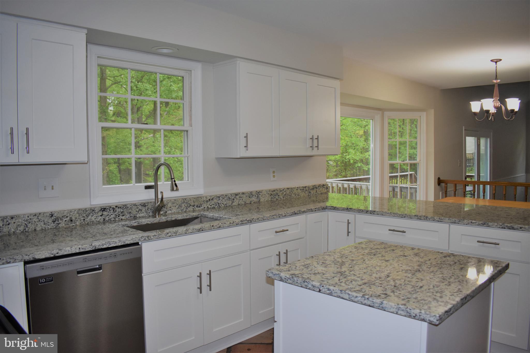 KINGS VALLEY MANOR - Residential Lease