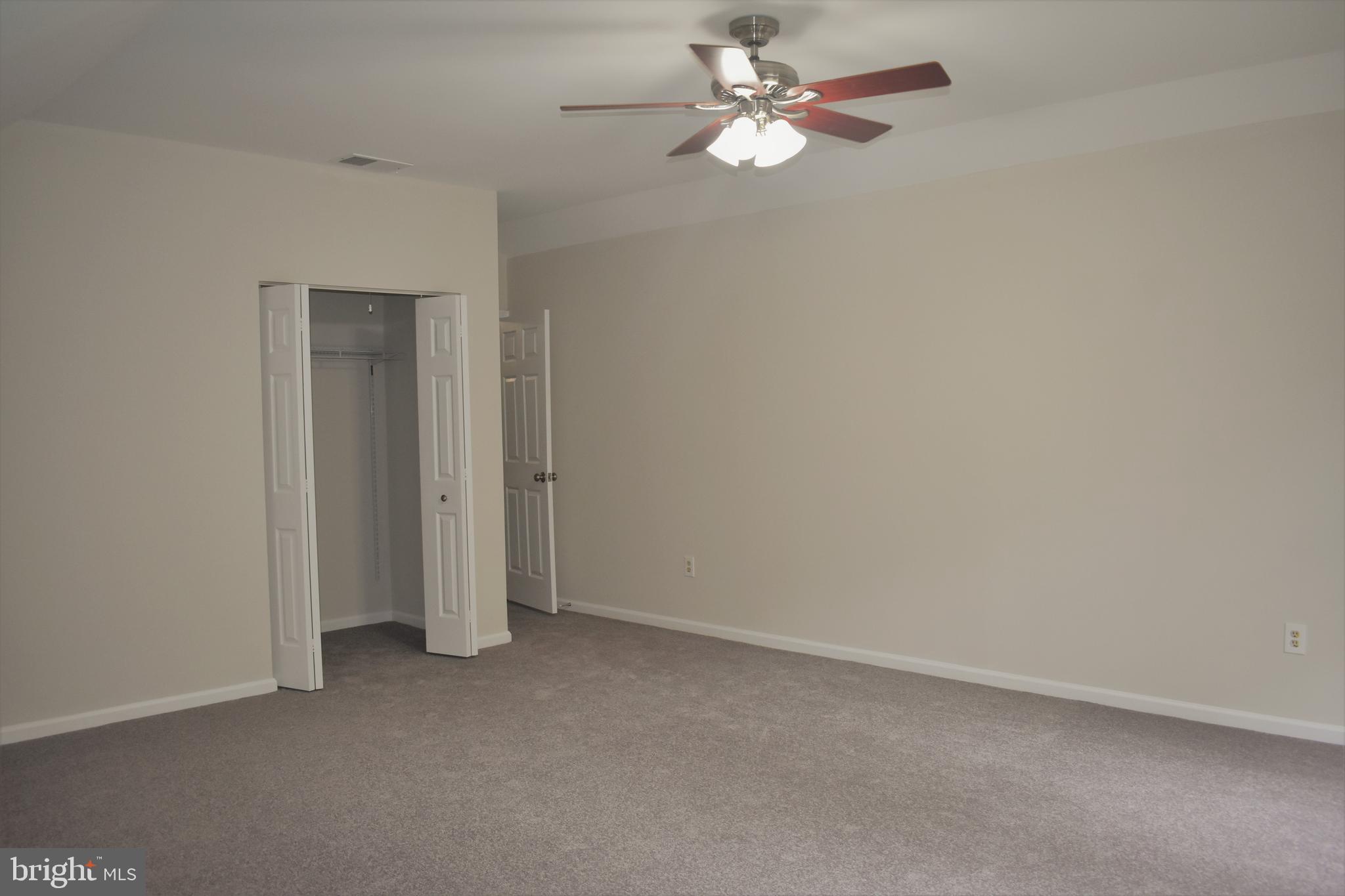 KINGS VALLEY MANOR - Residential Lease