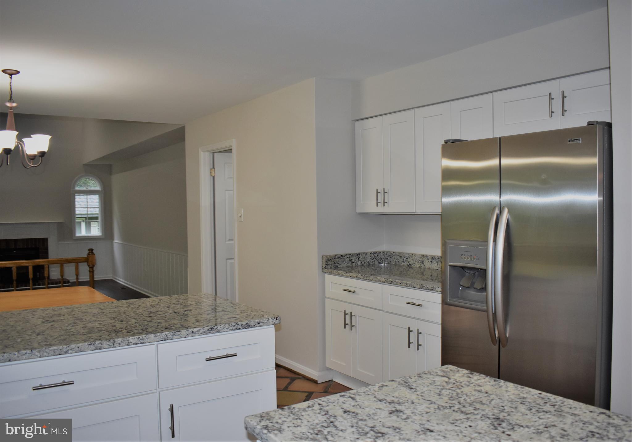 KINGS VALLEY MANOR - Residential Lease