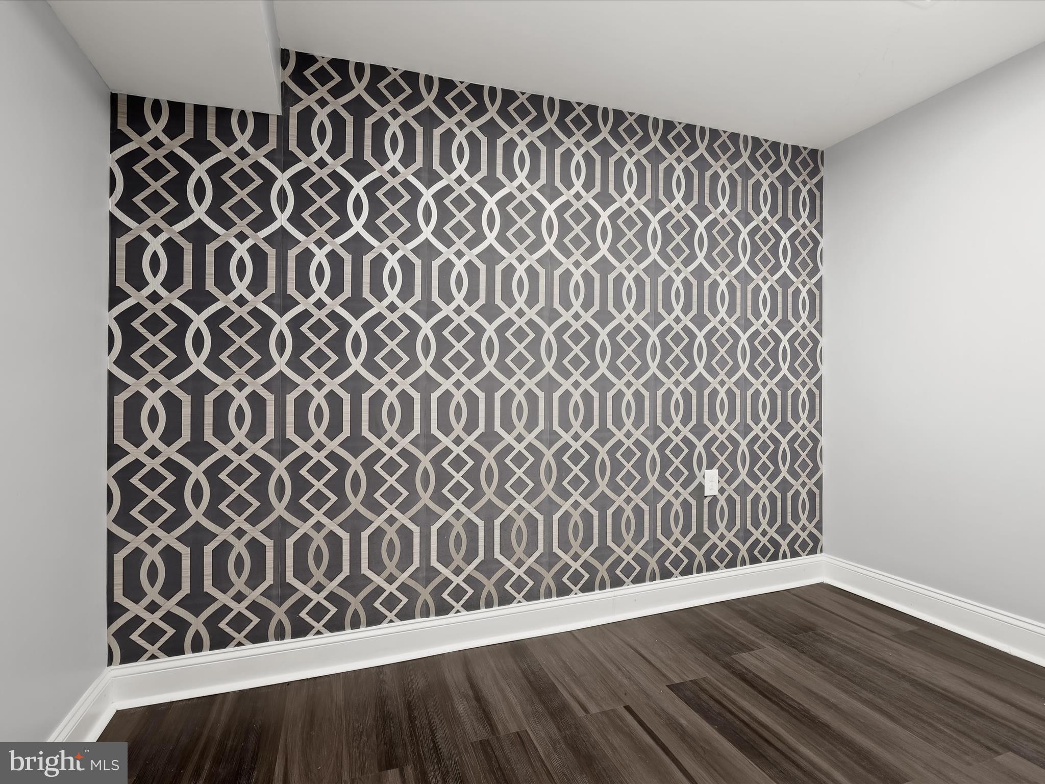 WHITE MARSH ESTATES - Residential