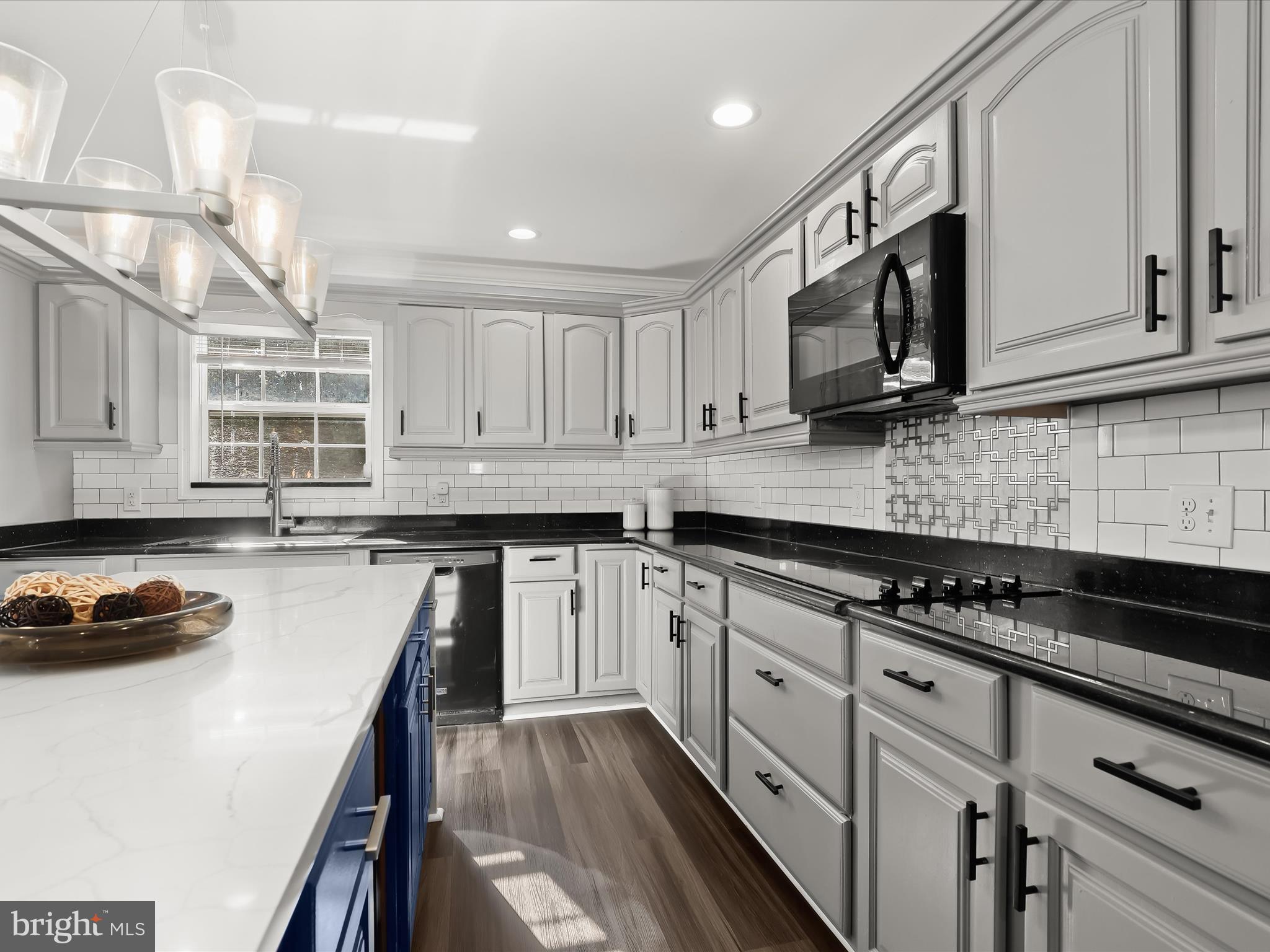 WHITE MARSH ESTATES - Residential