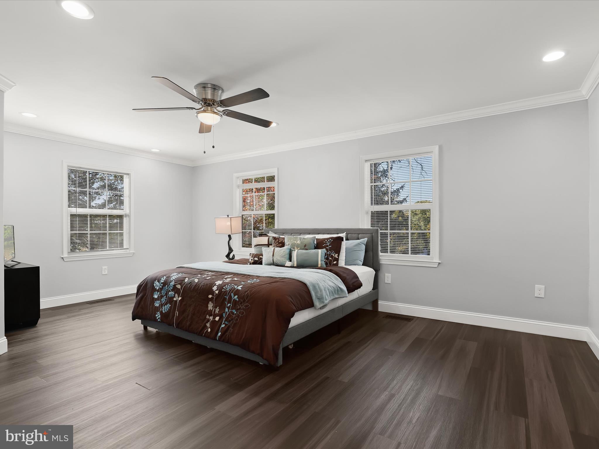 WHITE MARSH ESTATES - Residential