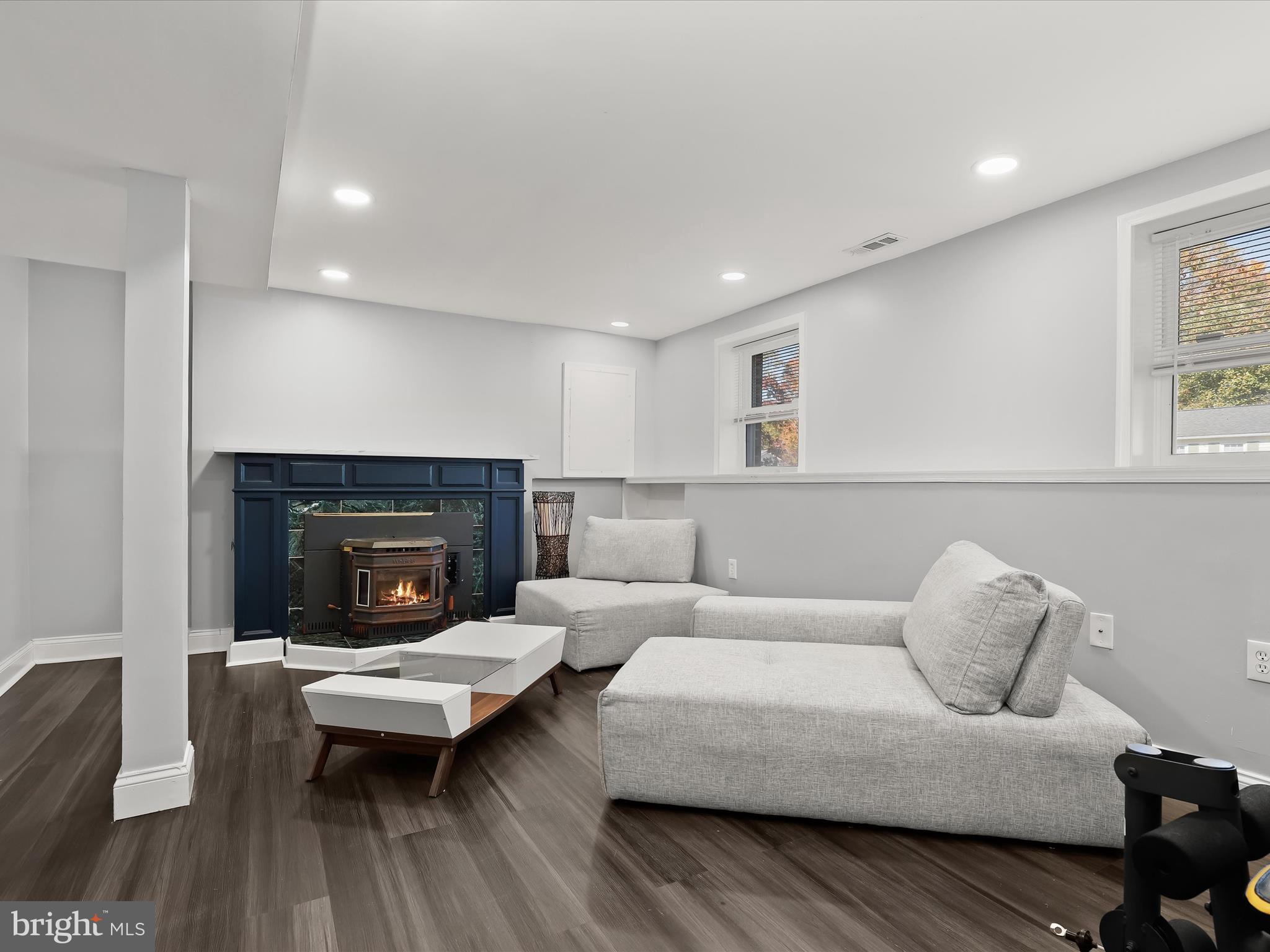 WHITE MARSH ESTATES - Residential