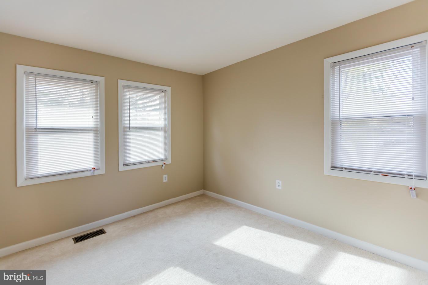 GREENFIELD FARM - Residential