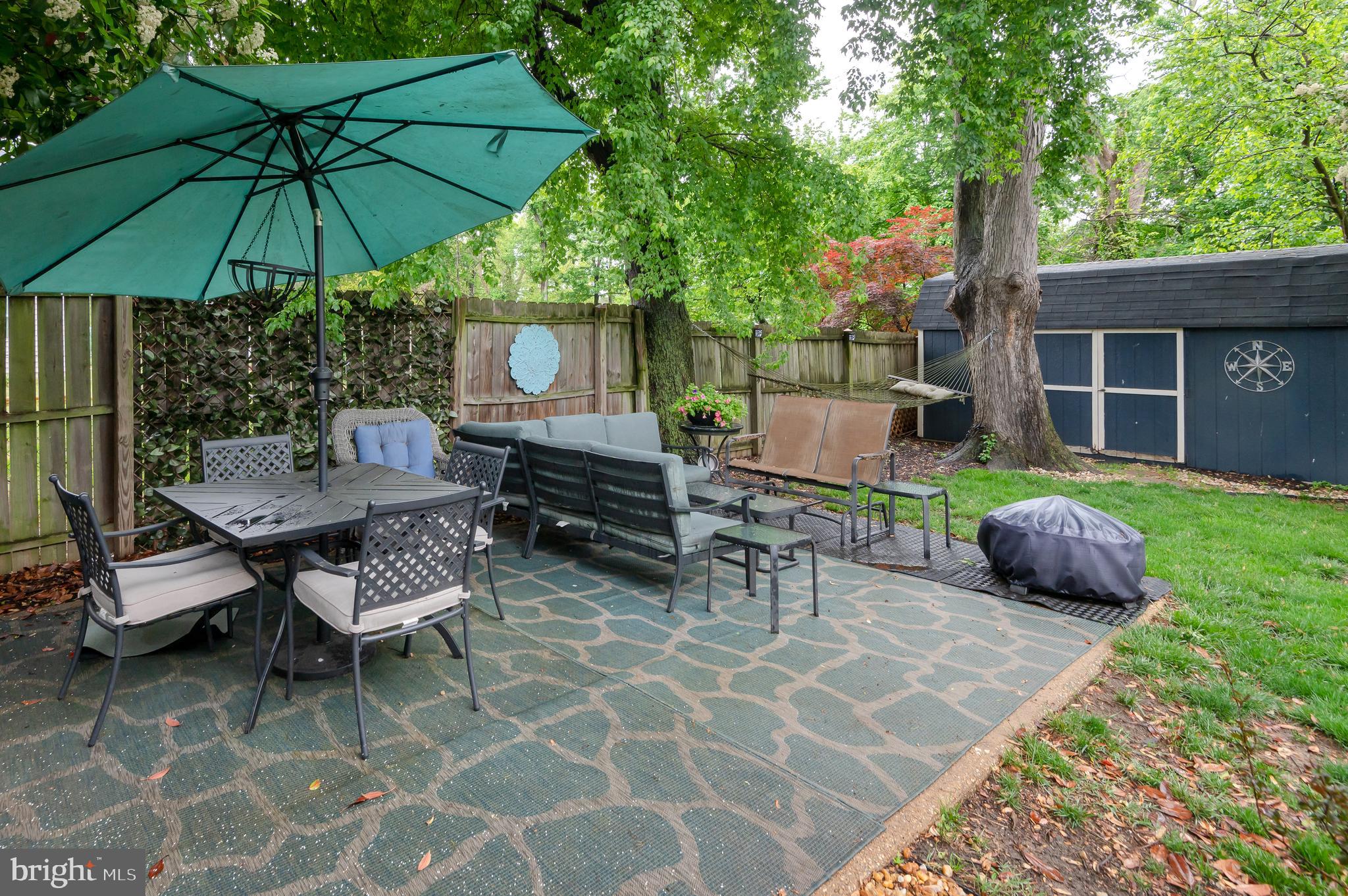 BURGUNDY VILLAGE - Residential