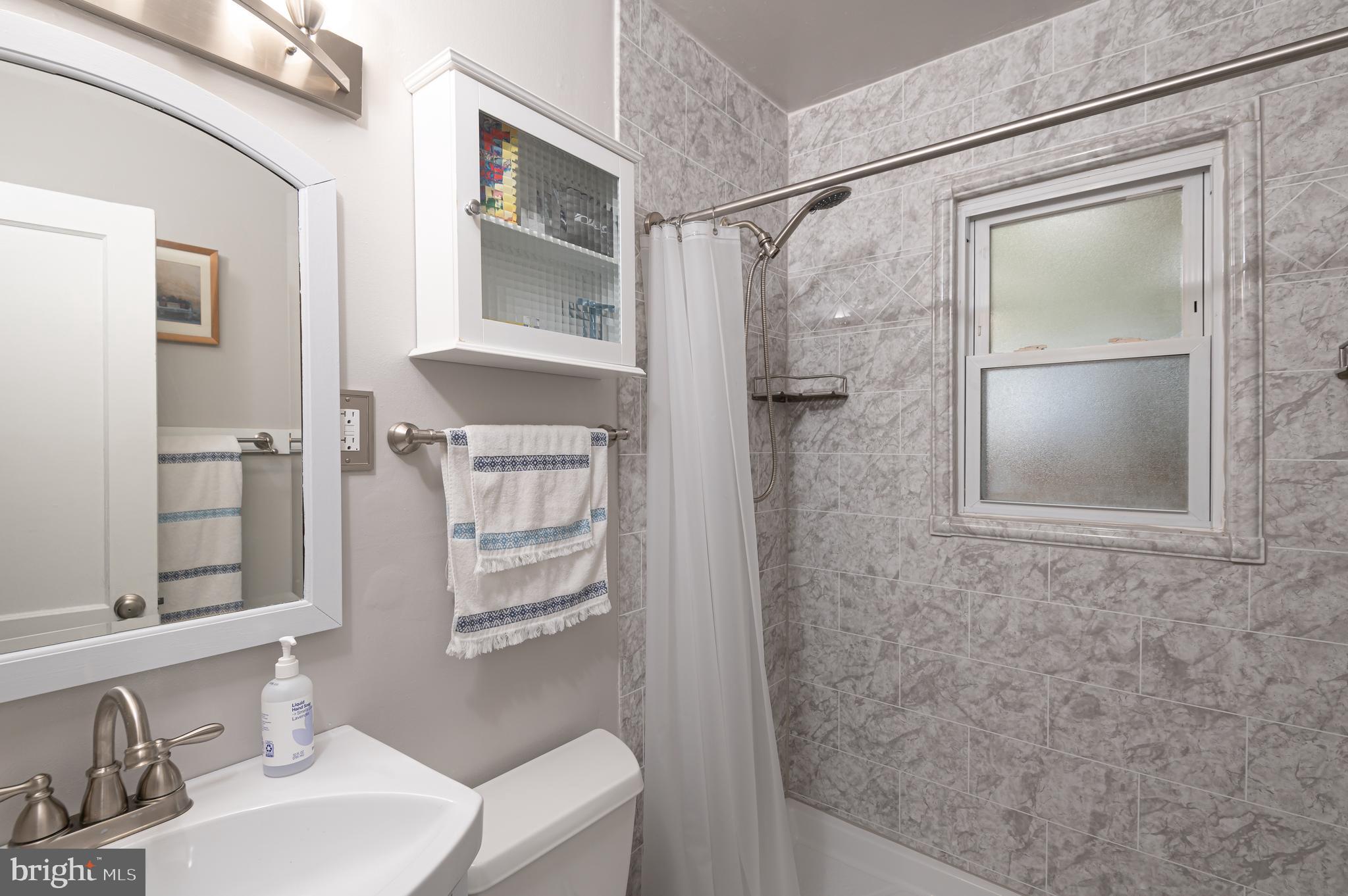 BURGUNDY VILLAGE - Residential