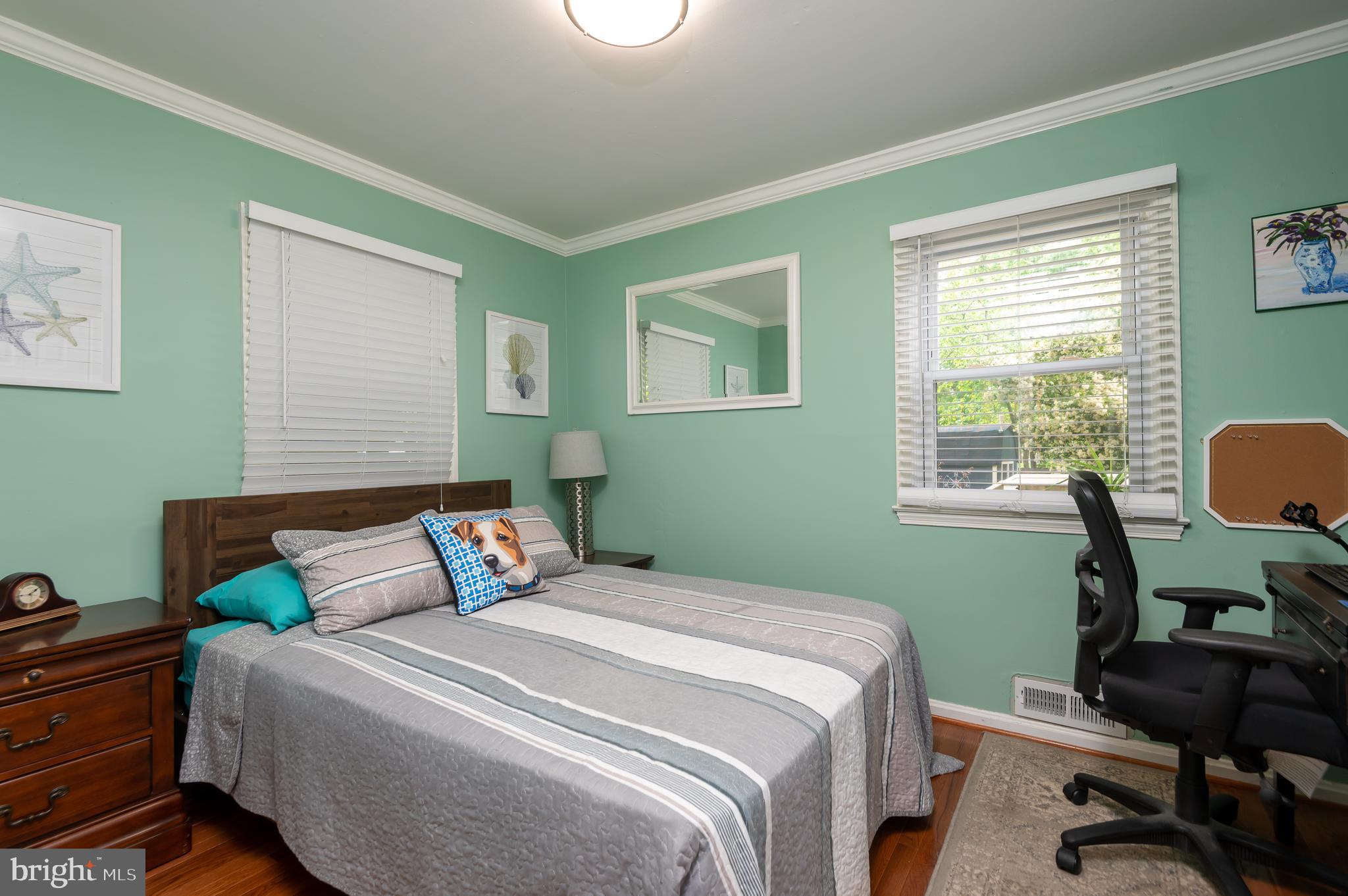 BURGUNDY VILLAGE - Residential