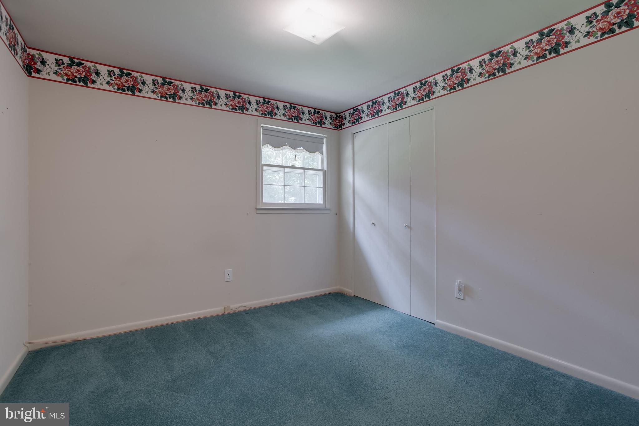 OLD CREEK ESTATES - Residential