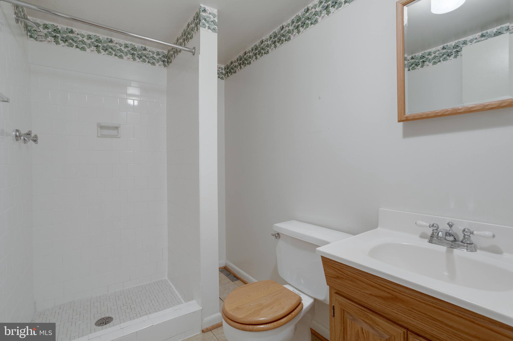 OLD CREEK ESTATES - Residential