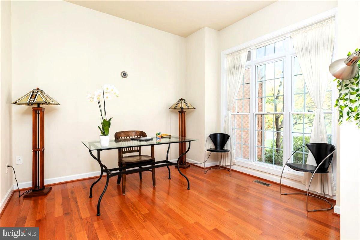 MANTUA - Residential