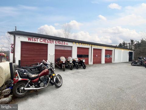 Photo of 739 Downingtown Pike, WEST CHESTER, PA 19380 (MLS # PACT2122908)