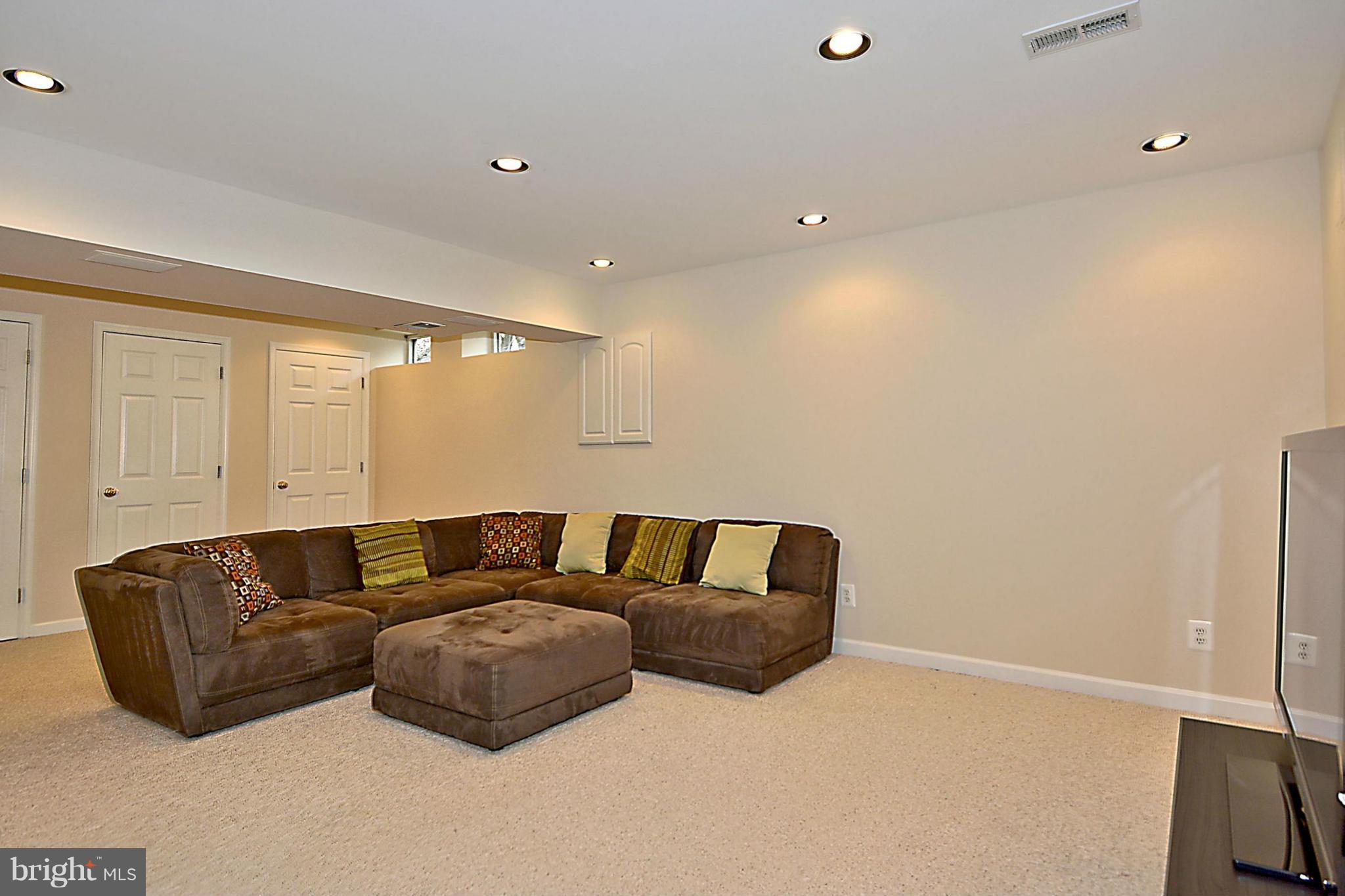HASTINGS HUNT - Residential
