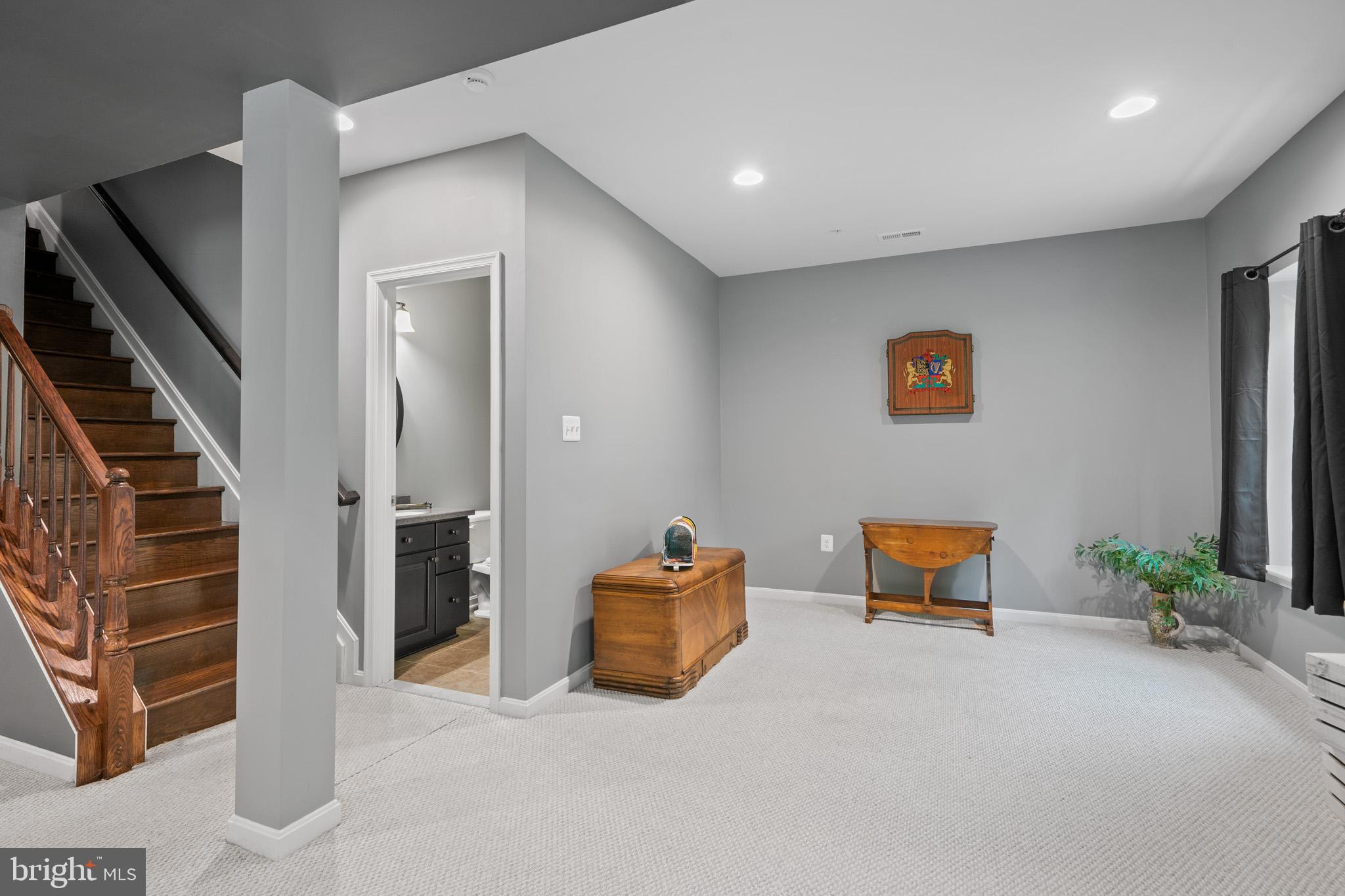 STONELEIGH - Residential