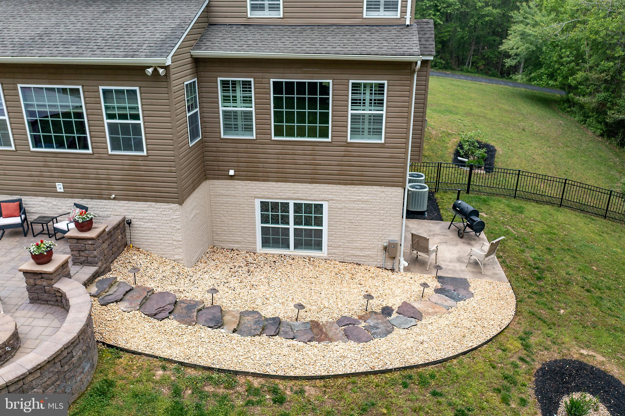 STONELEIGH - Residential