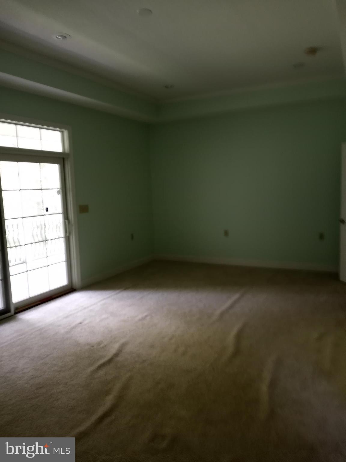 IMPERIAL WOODS - Residential