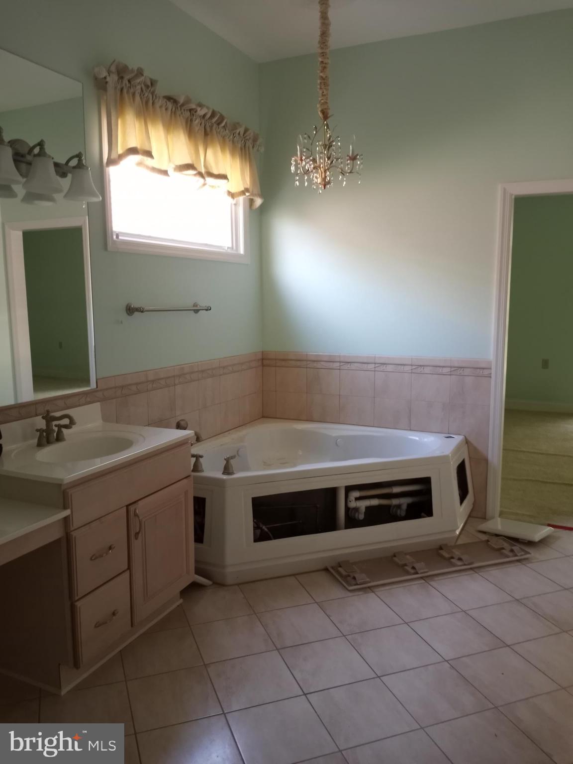 IMPERIAL WOODS - Residential