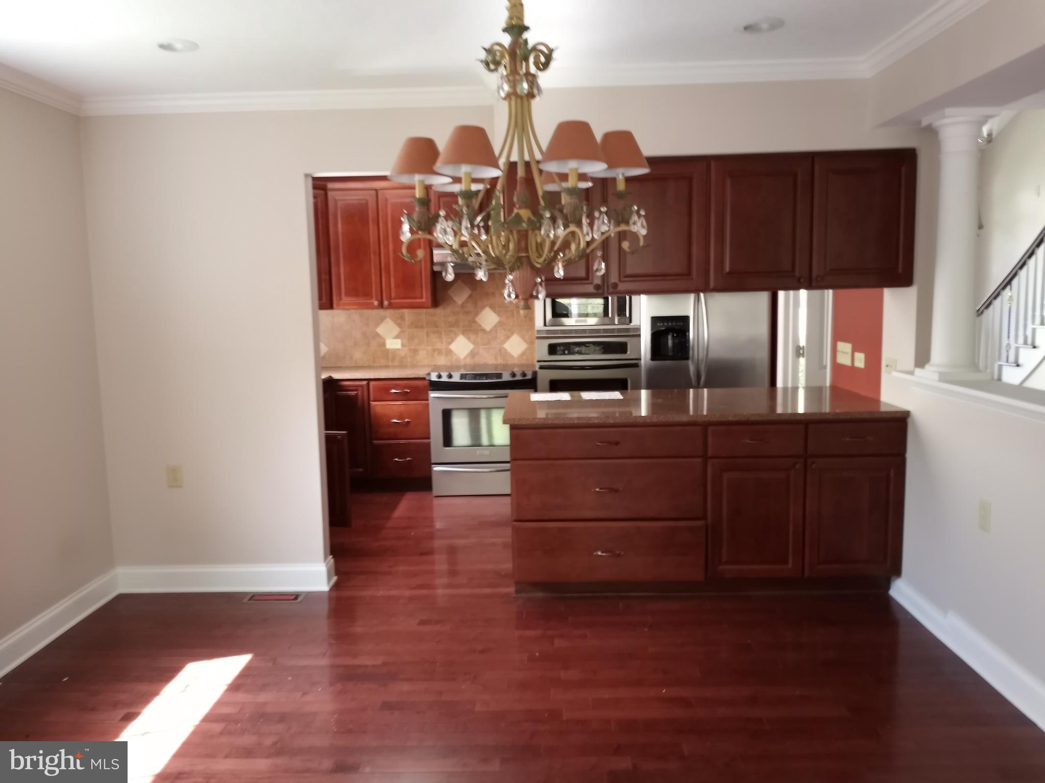 IMPERIAL WOODS - Residential