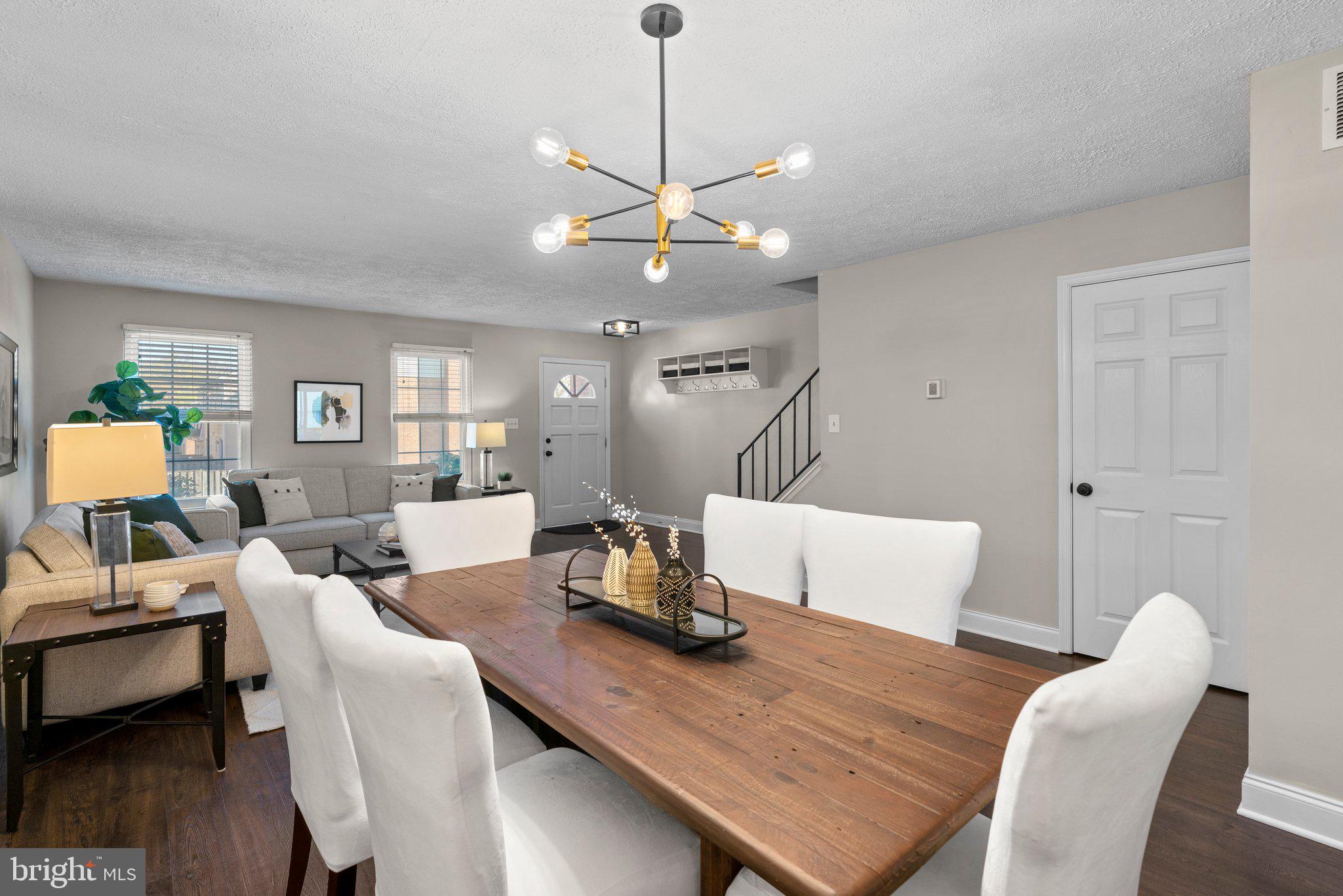 RICHARDSON MEWS - Residential