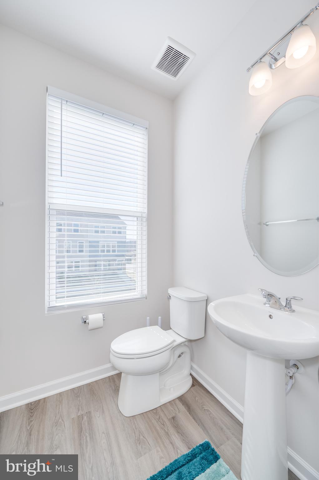 PRESIDENTS POINTE - Residential