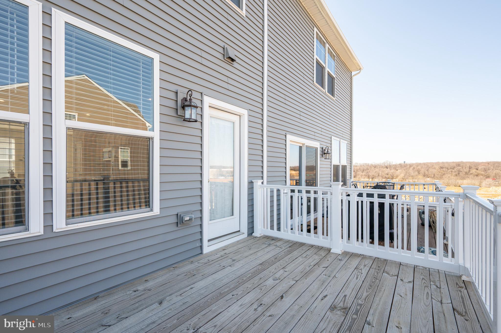 PRESIDENTS POINTE - Residential