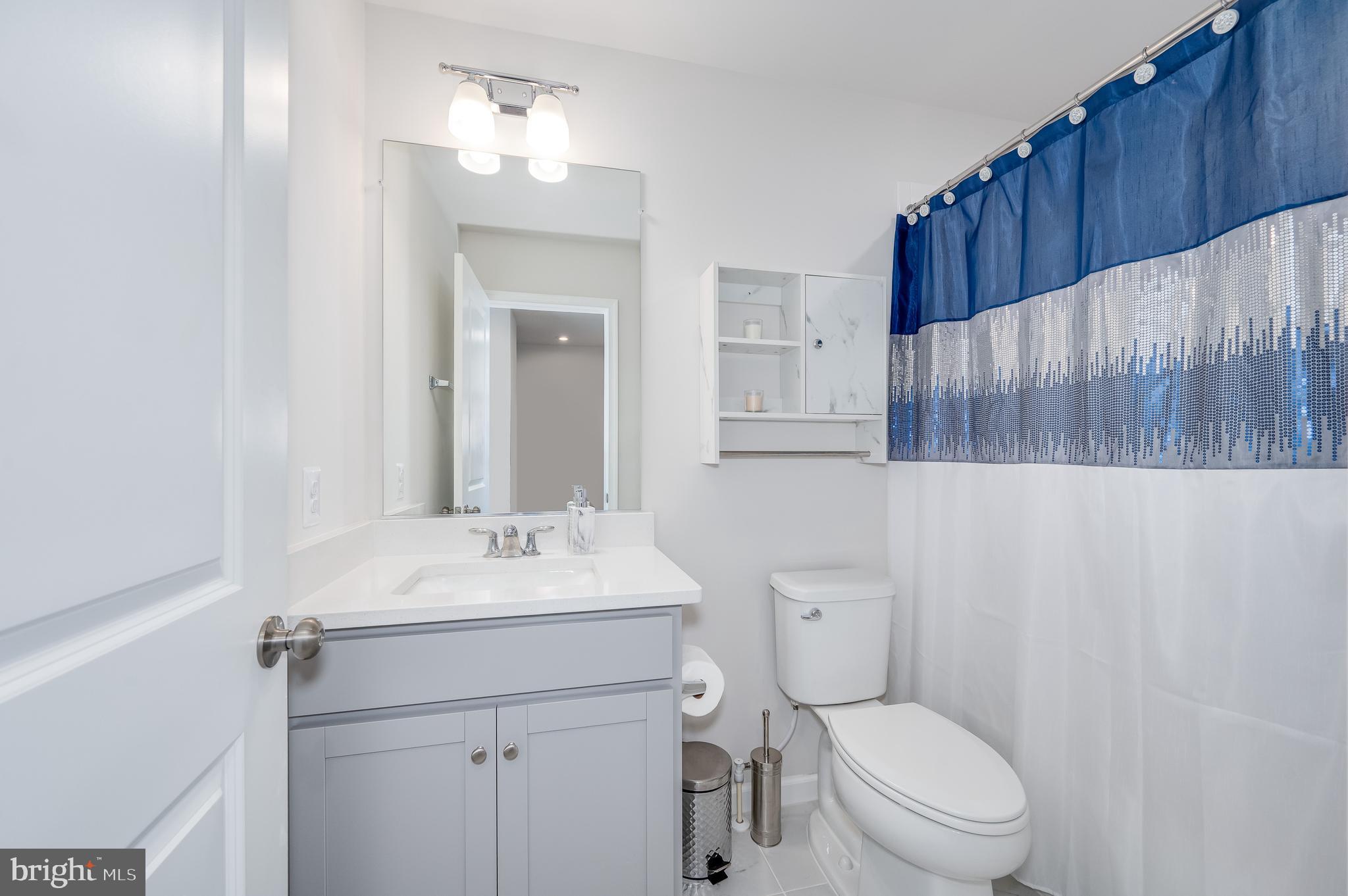 PRESIDENTS POINTE - Residential