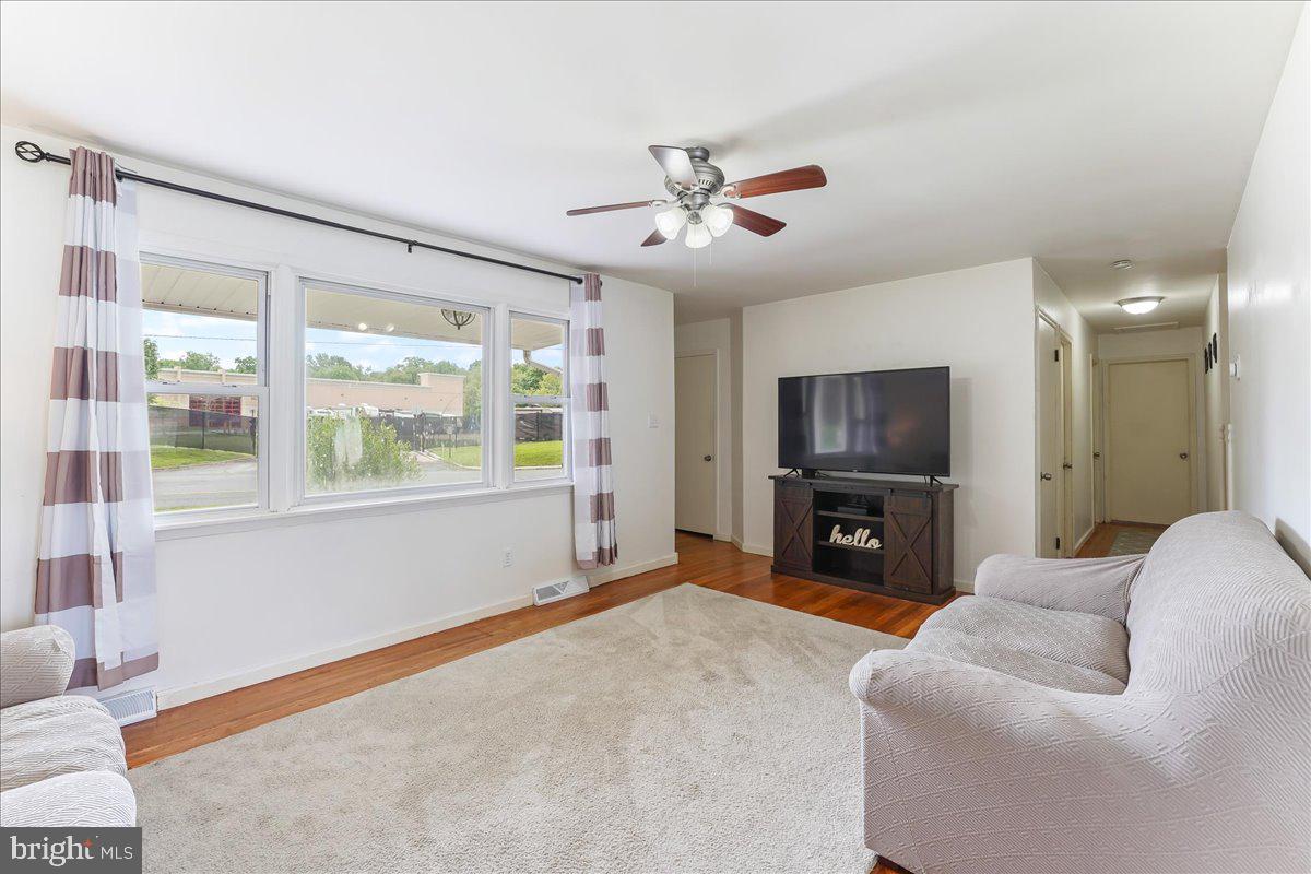 HOLLY HALL TERRACE - Residential