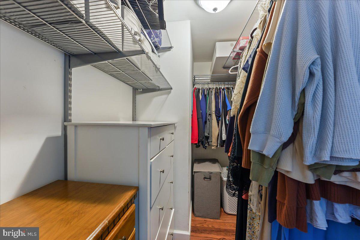 HOLLY HALL TERRACE - Residential