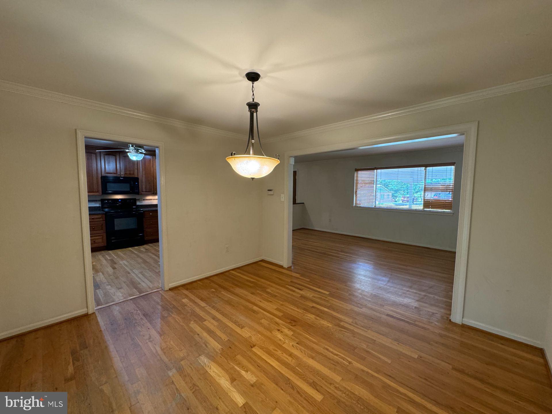 KINGS PARK WEST - Residential Lease