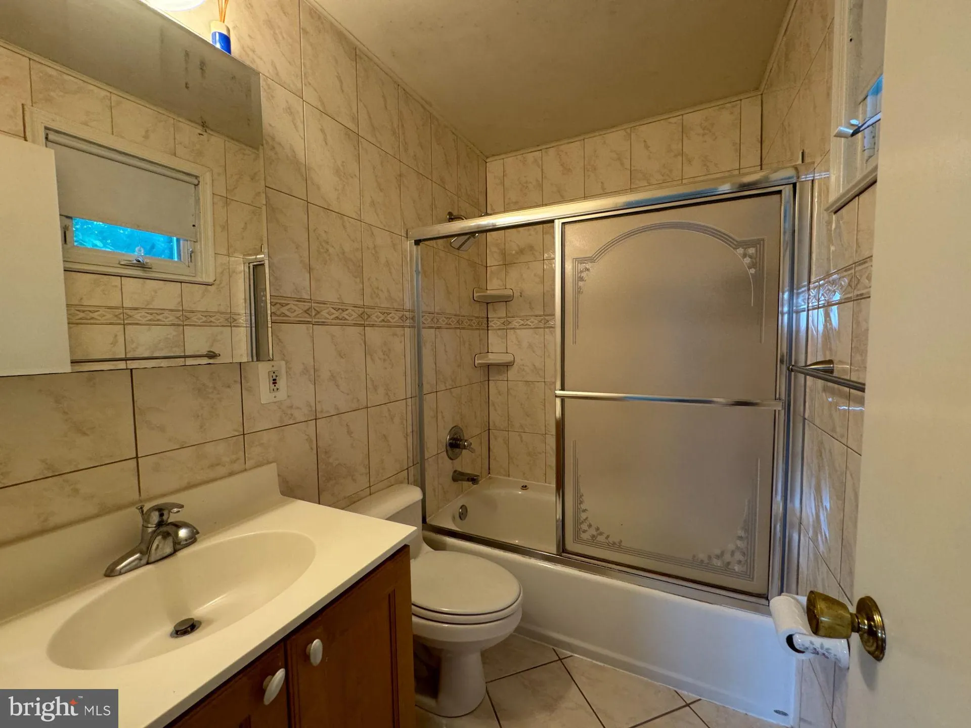 Fairfax, Virginia 22032, United States, 4 Bedrooms Bedrooms, ,3 BathroomsBathrooms,Residential,Active,228109