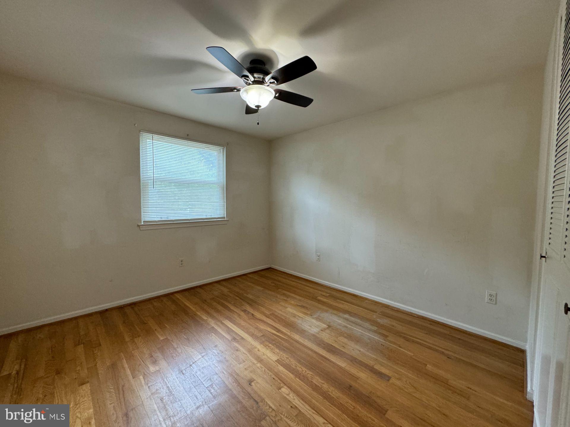 KINGS PARK WEST - Residential Lease