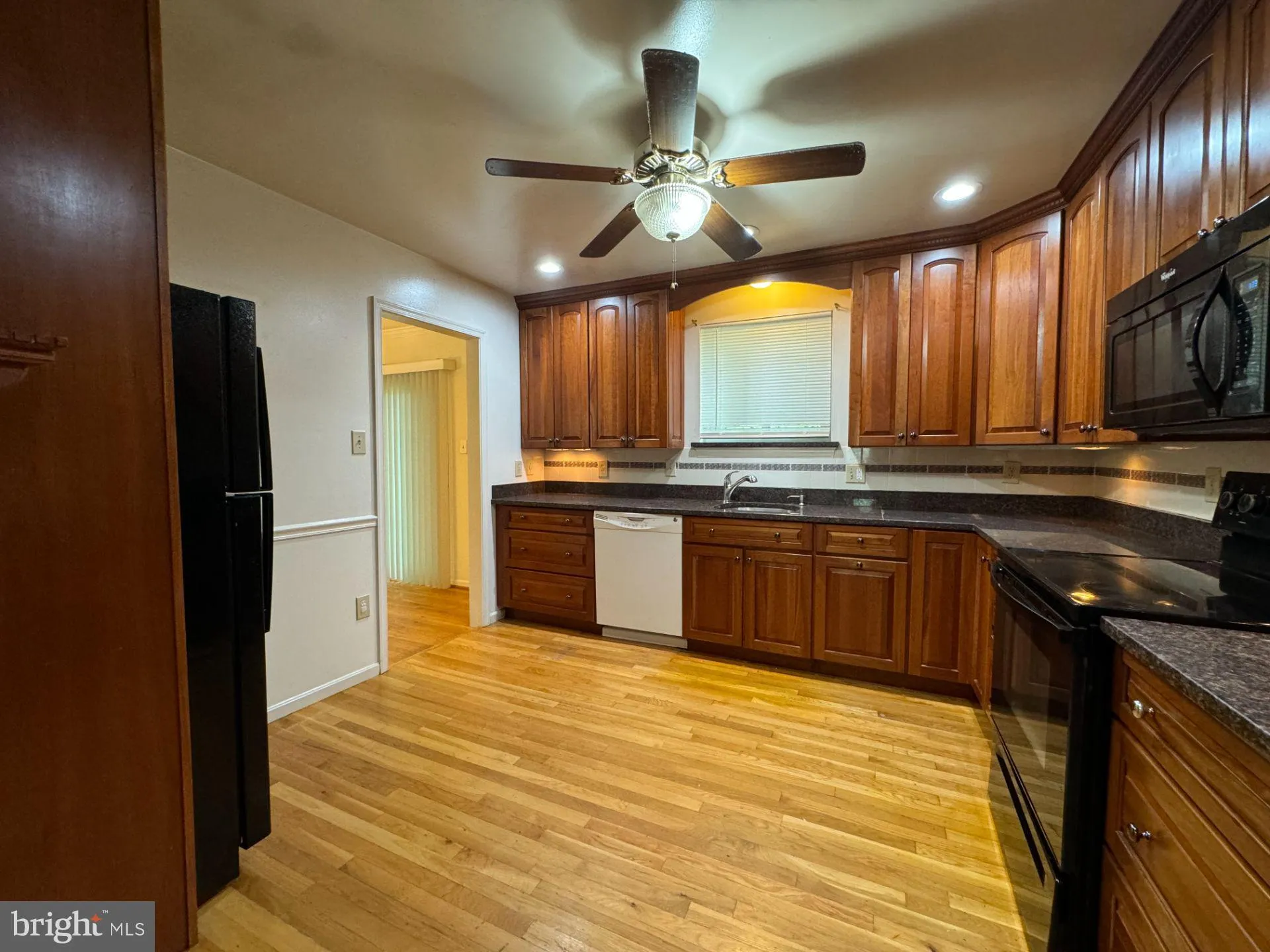 Fairfax, Virginia 22032, United States, 4 Bedrooms Bedrooms, ,3 BathroomsBathrooms,Residential,Active,228109