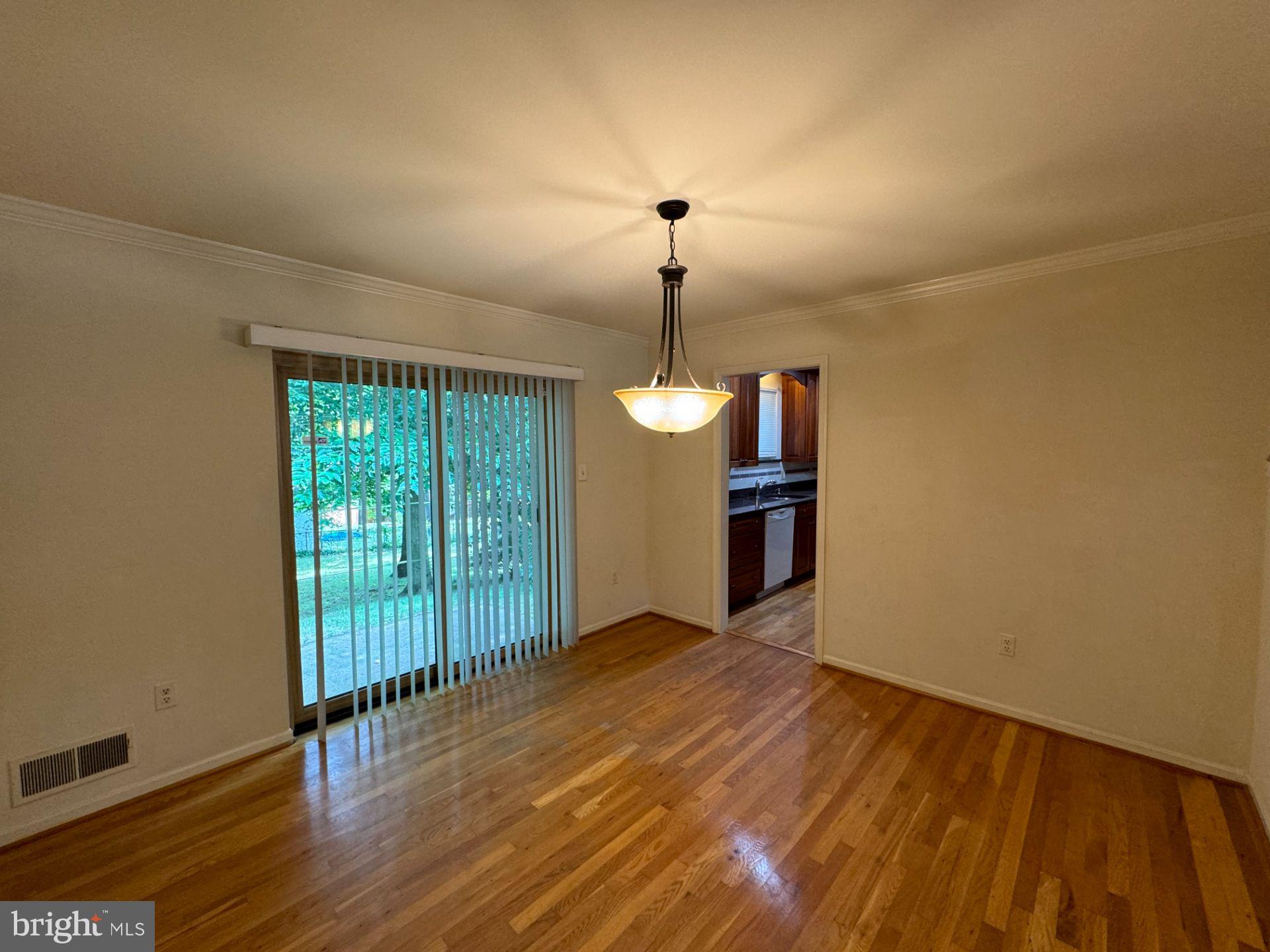 KINGS PARK WEST - Residential Lease