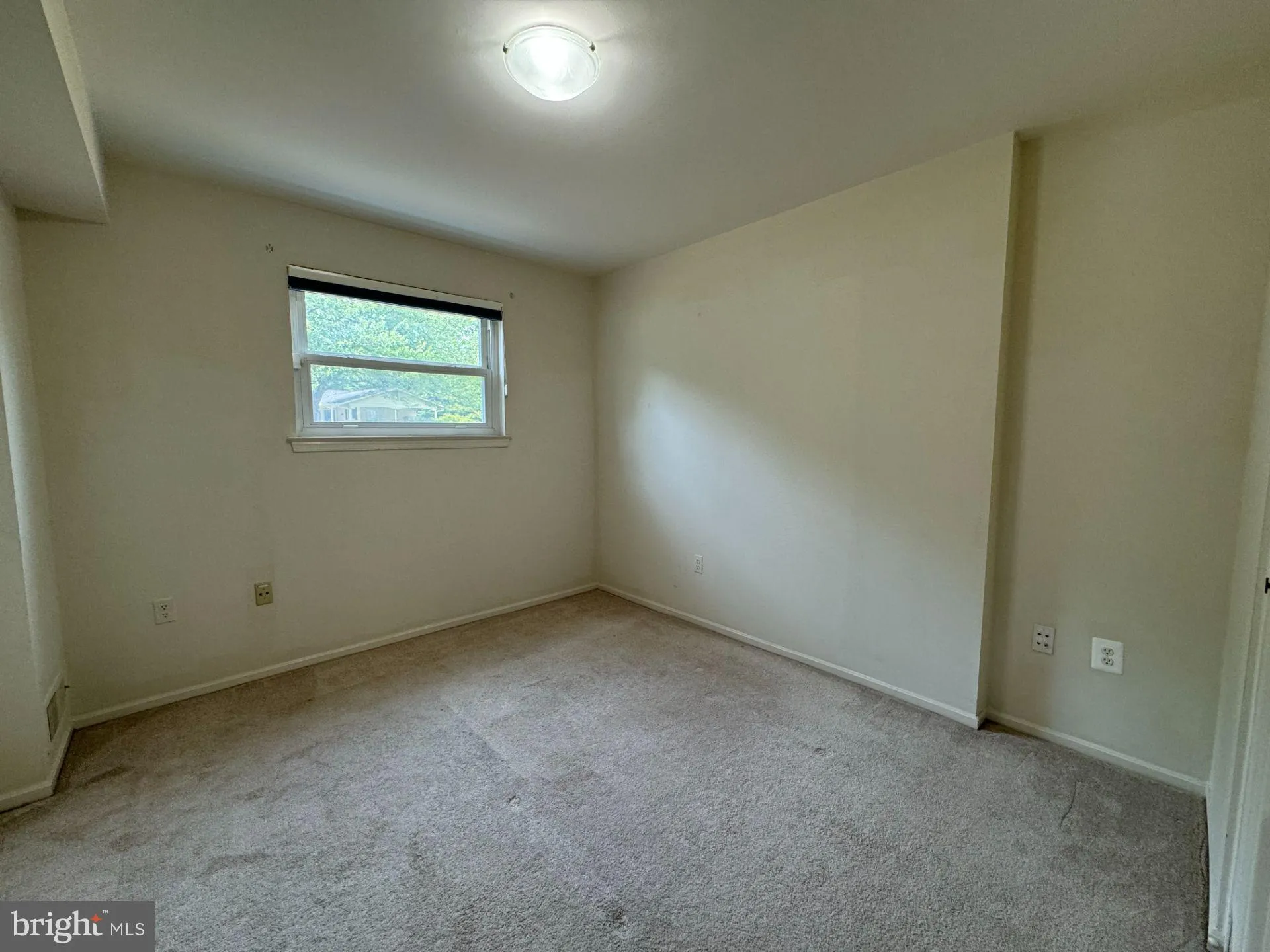 Fairfax, Virginia 22032, United States, 4 Bedrooms Bedrooms, ,3 BathroomsBathrooms,Residential,Active,228109