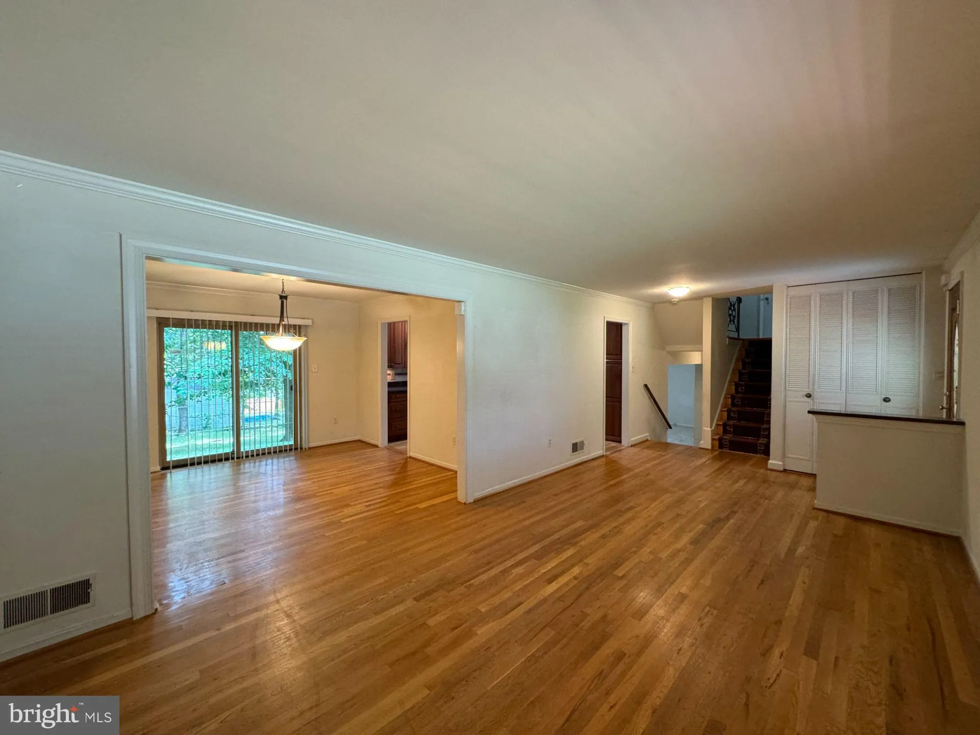 Fairfax, Virginia 22032, United States, 4 Bedrooms Bedrooms, ,3 BathroomsBathrooms,Residential,Active,228109