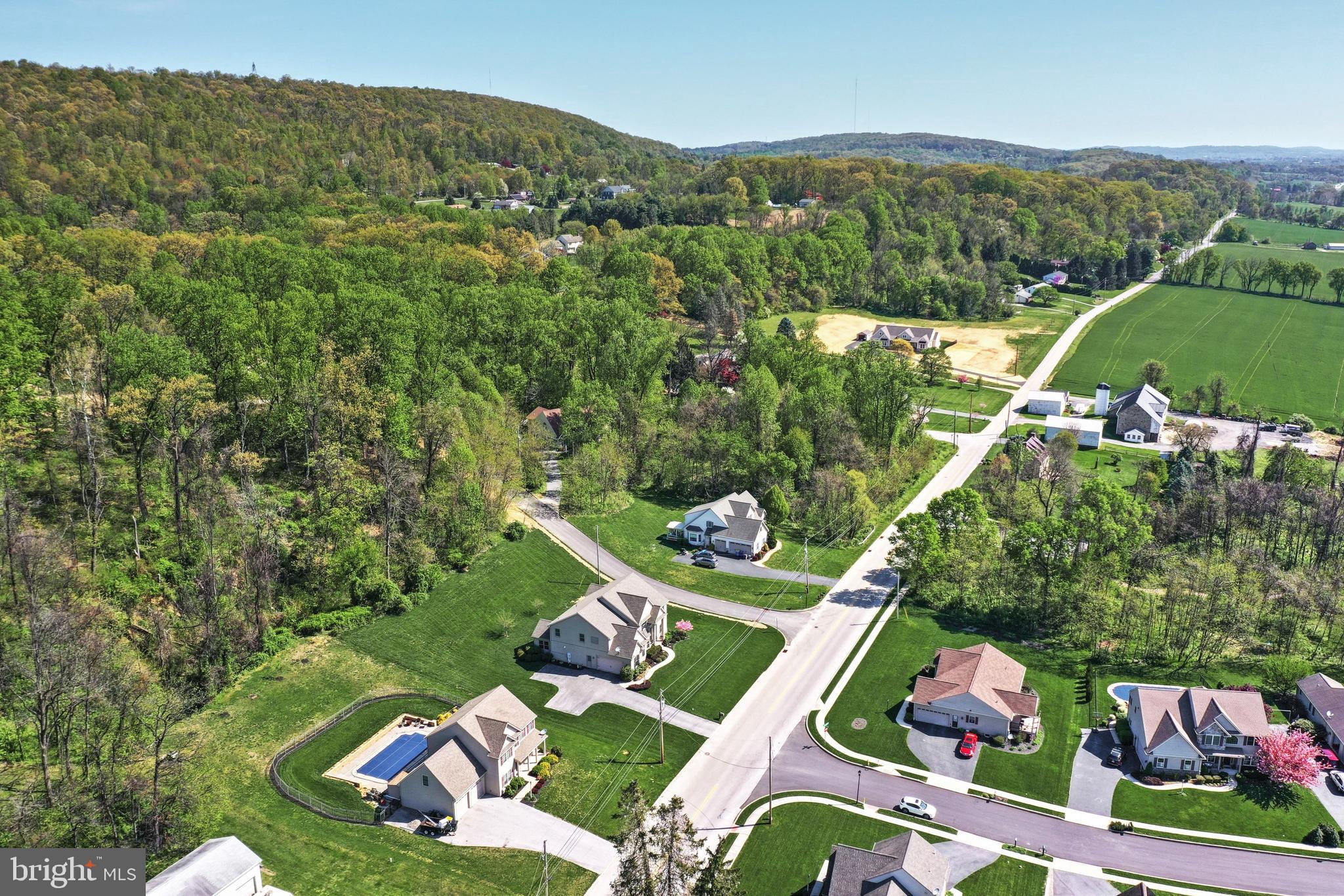 PLEASANTREES - Residential