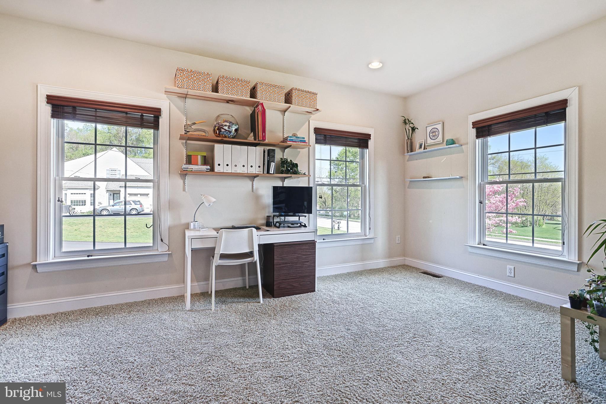 PLEASANTREES - Residential