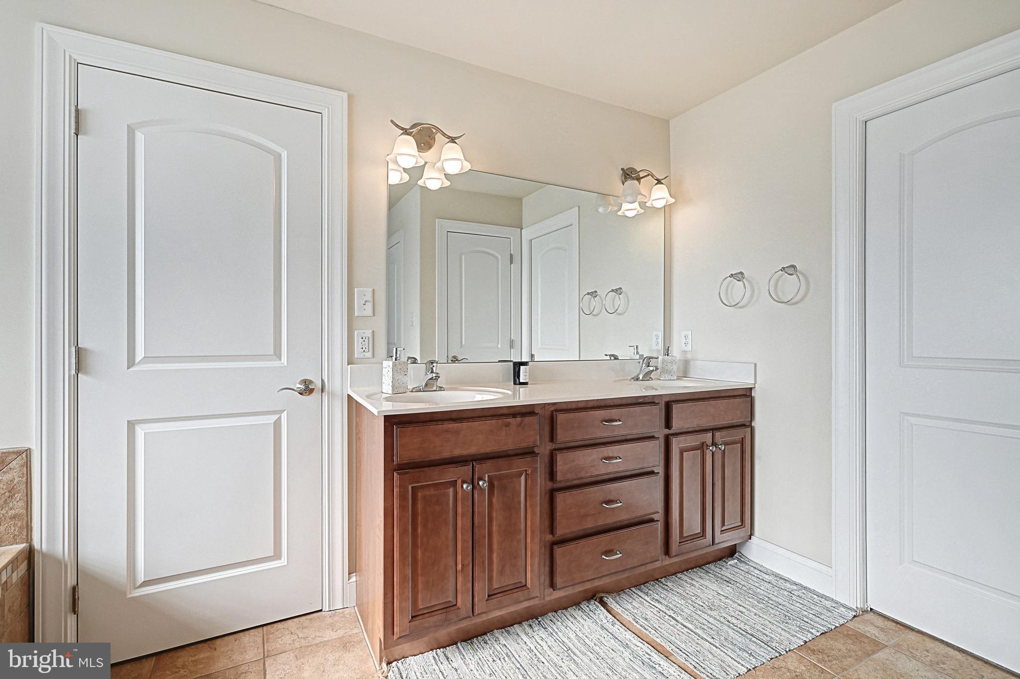 PLEASANTREES - Residential