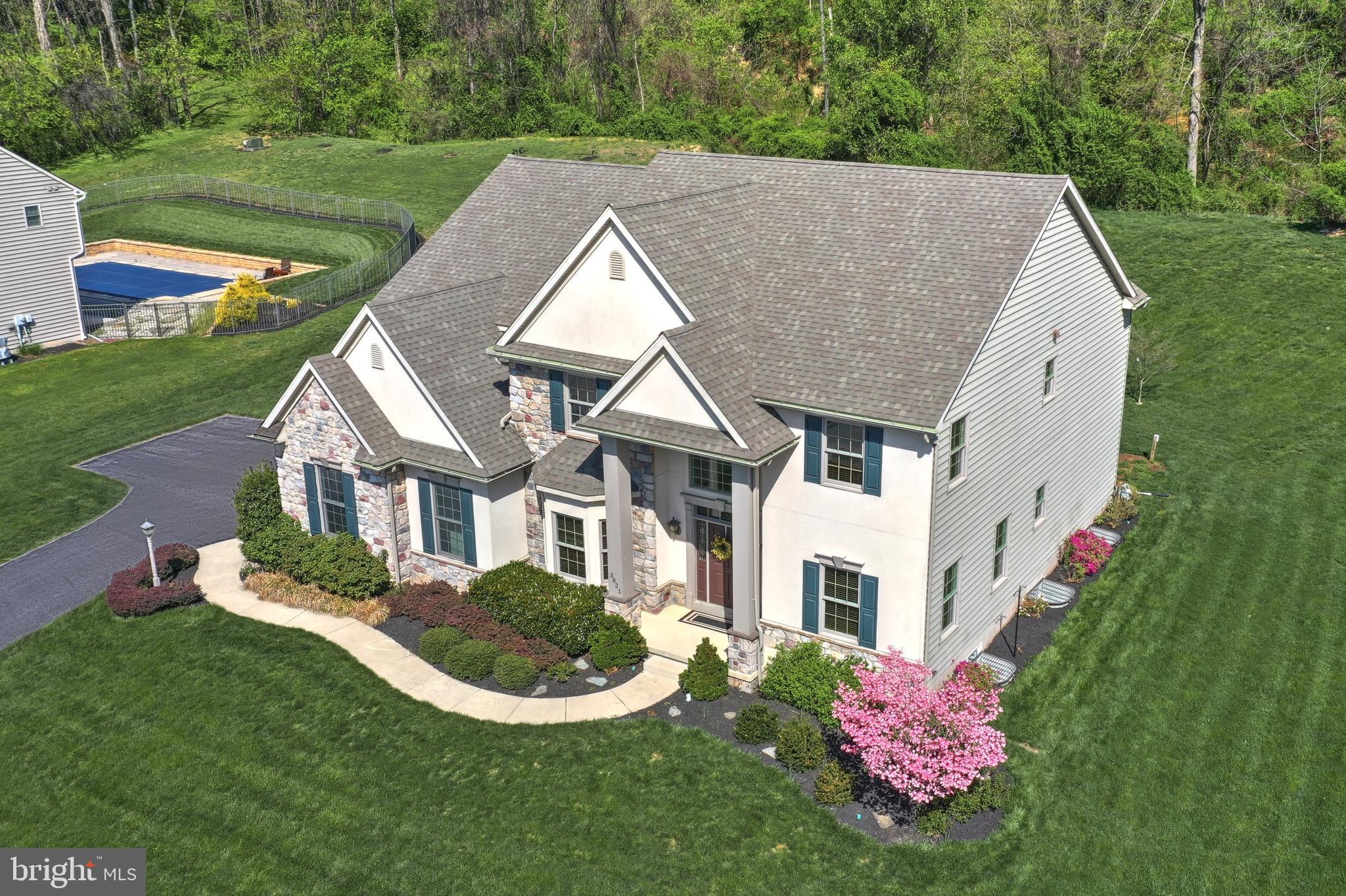 PLEASANTREES - Residential