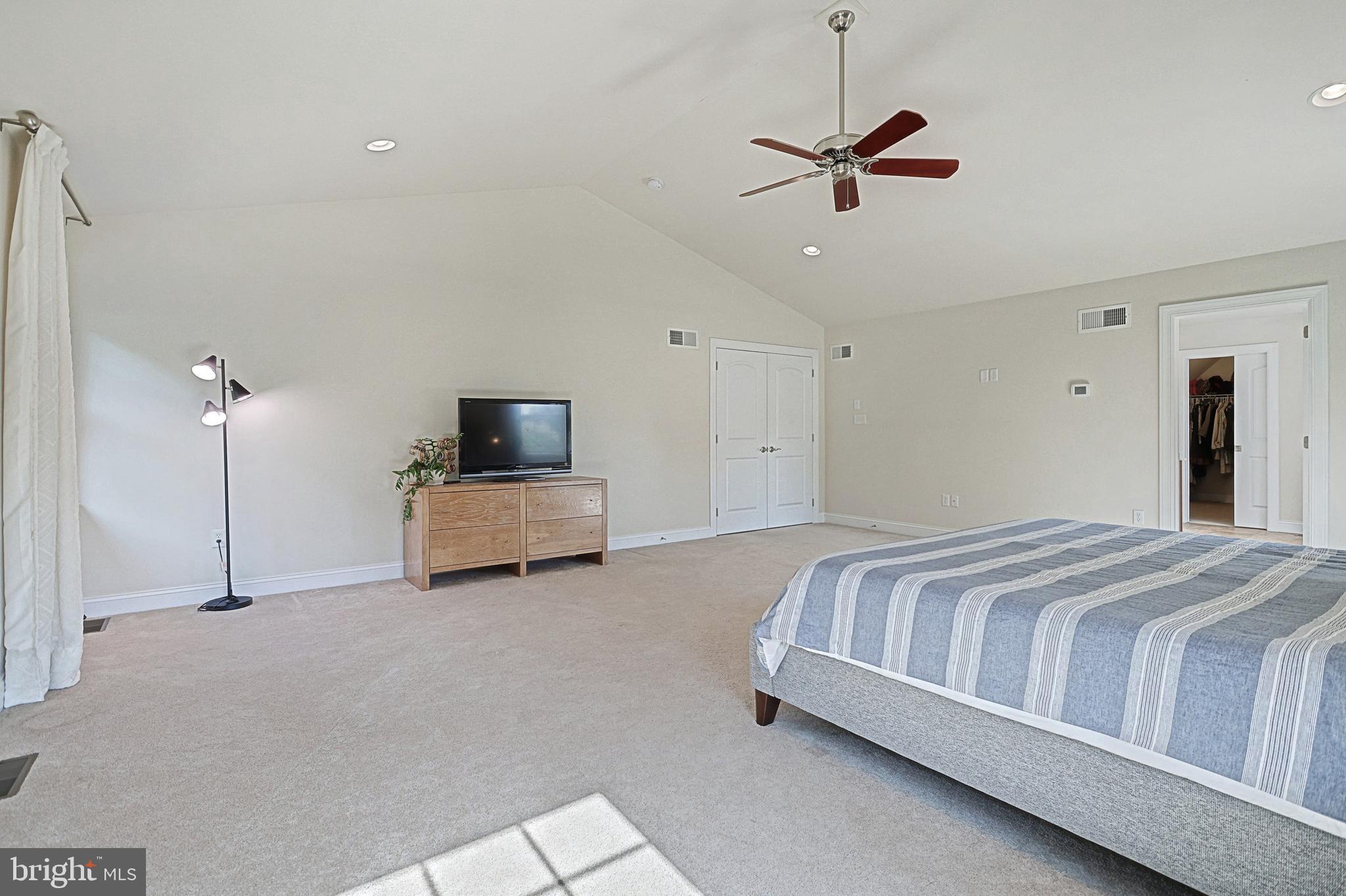 PLEASANTREES - Residential