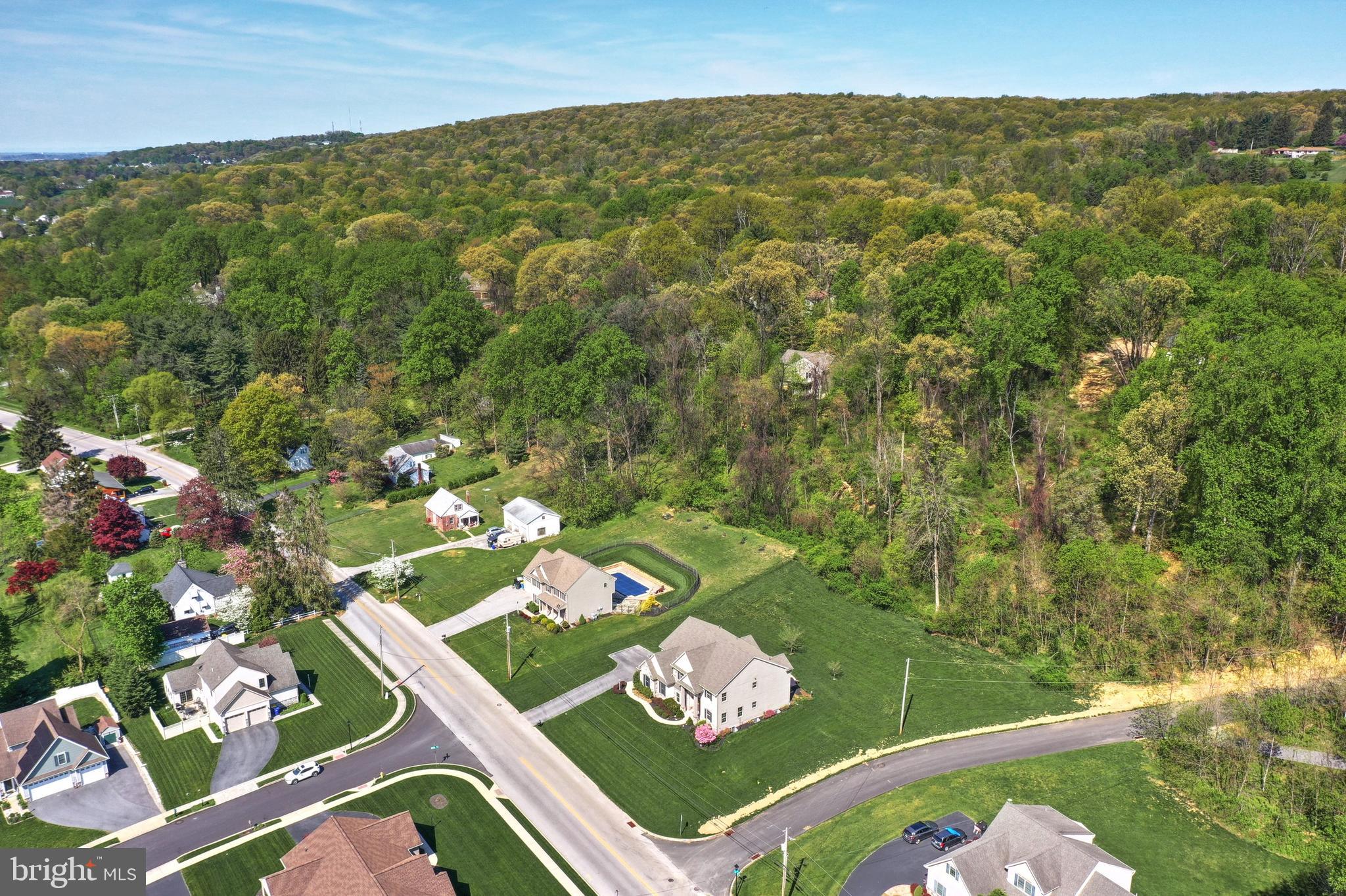 PLEASANTREES - Residential