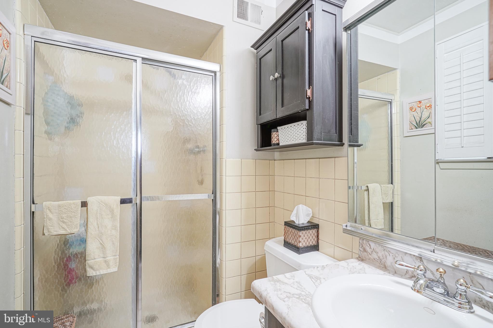 BUSTLETON - Residential