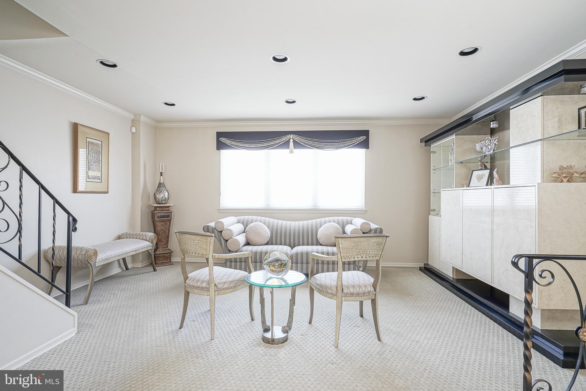 BUSTLETON - Residential