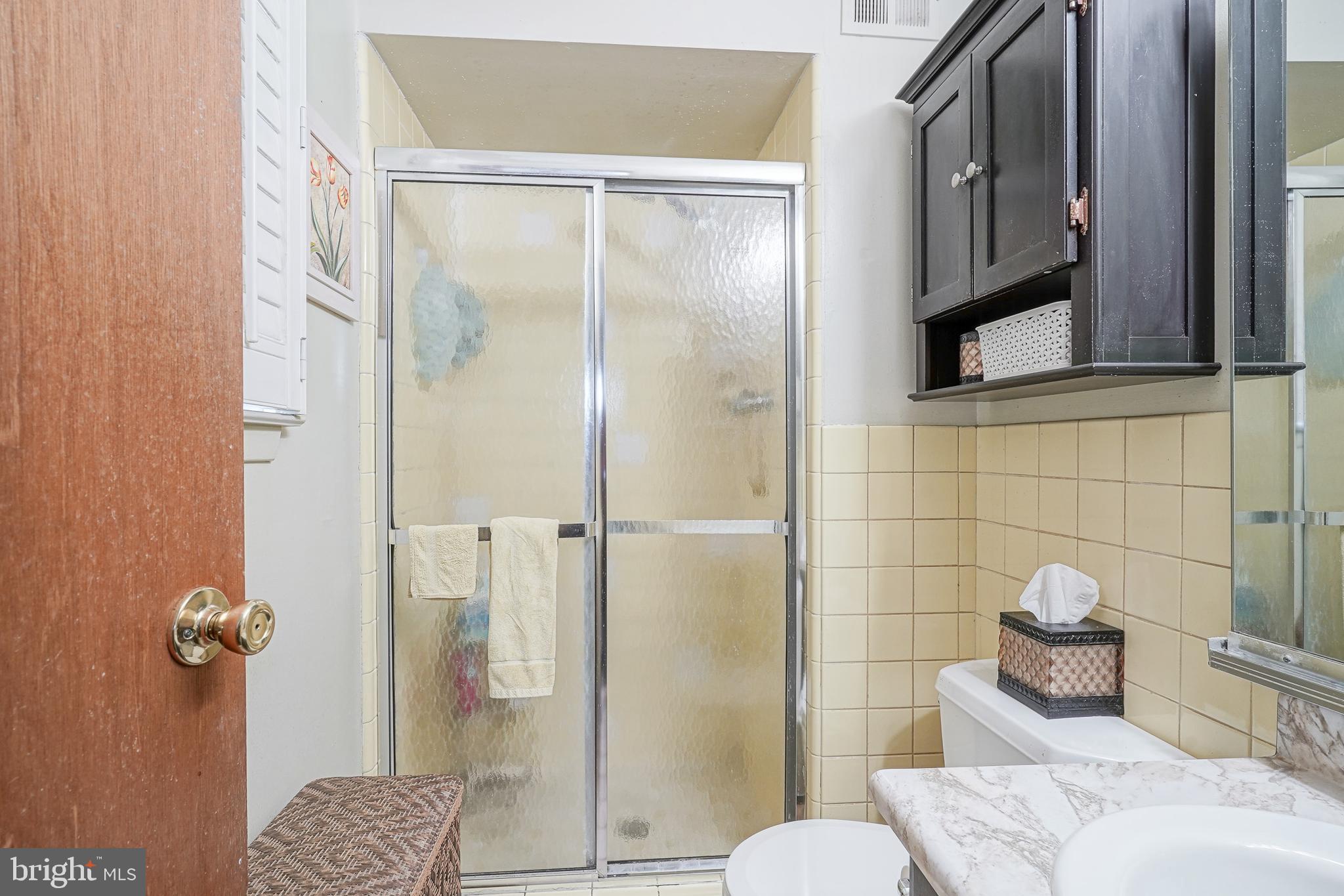 BUSTLETON - Residential