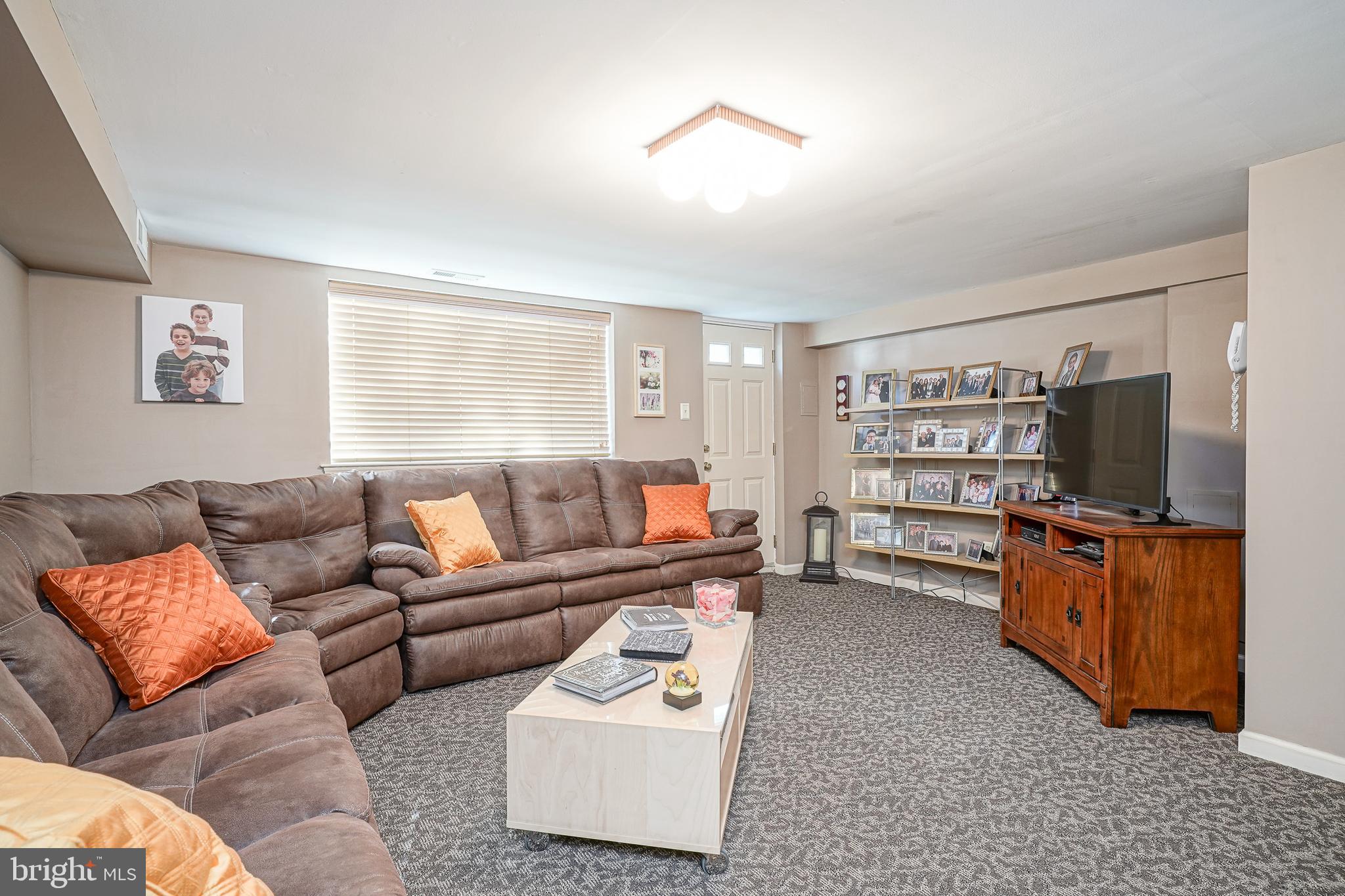 BUSTLETON - Residential