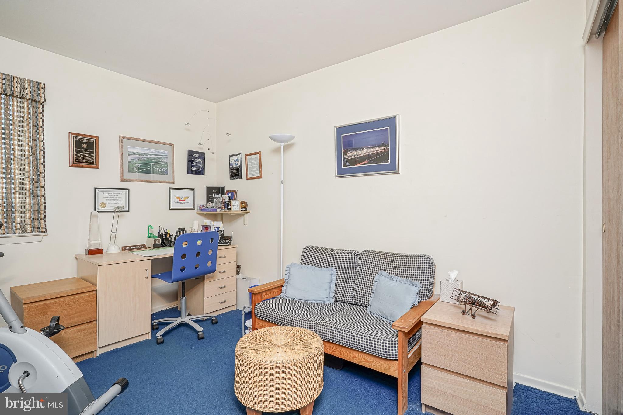 BUSTLETON - Residential