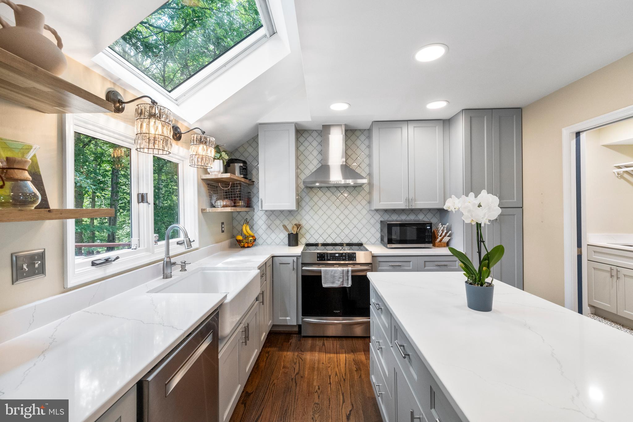 MIDDLE VALLEY - Residential