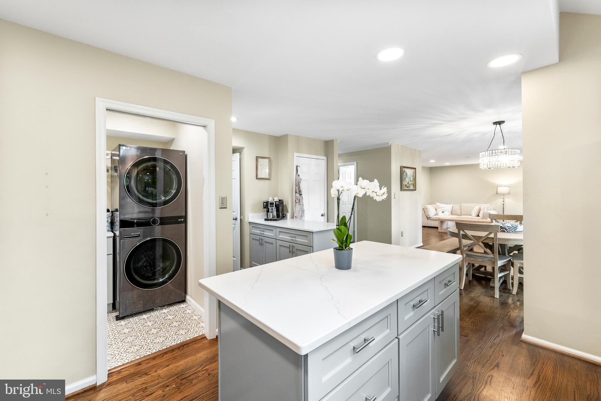 MIDDLE VALLEY - Residential